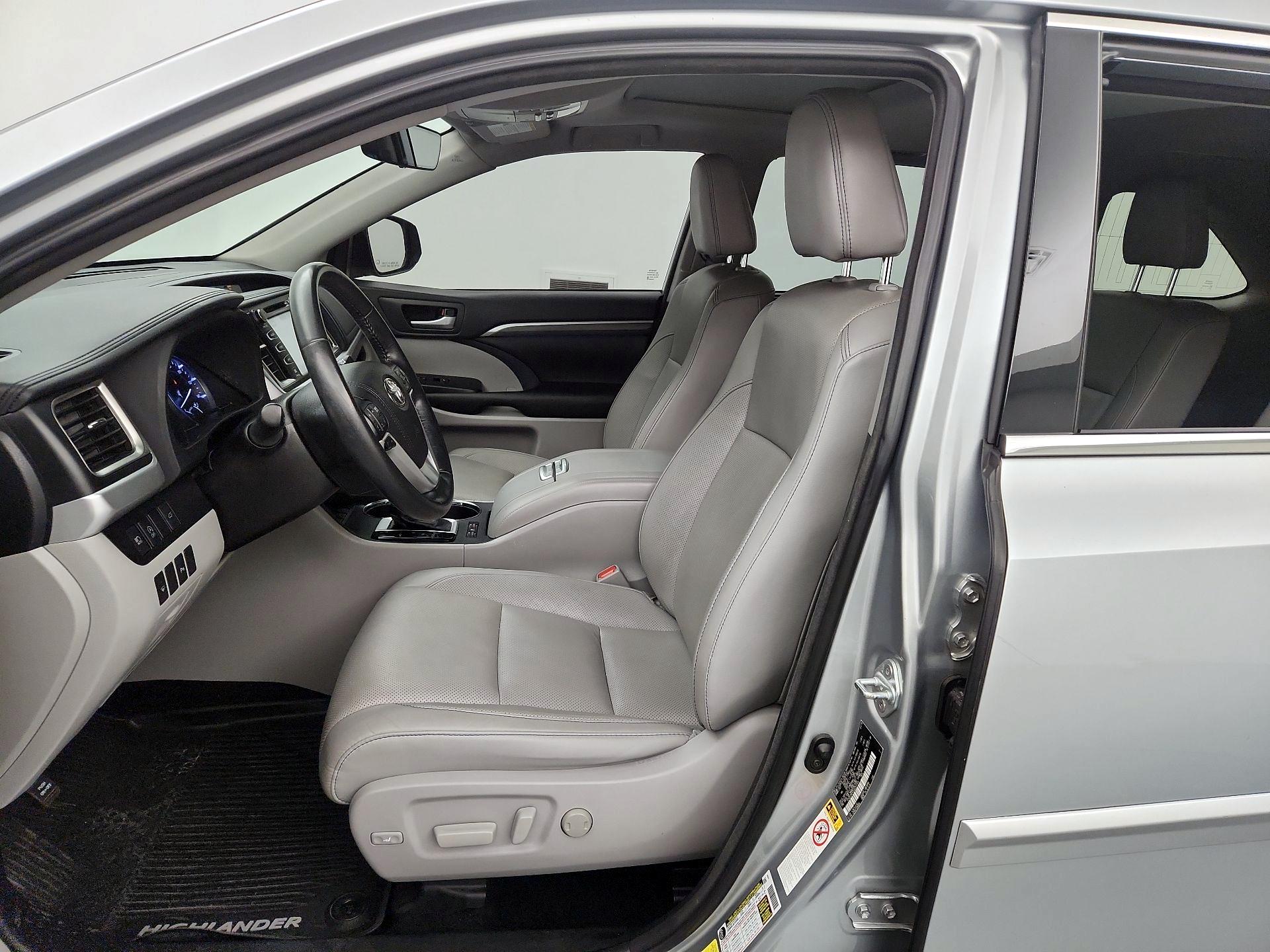 Thumbnail: 2018 Toyota Highlander - 11