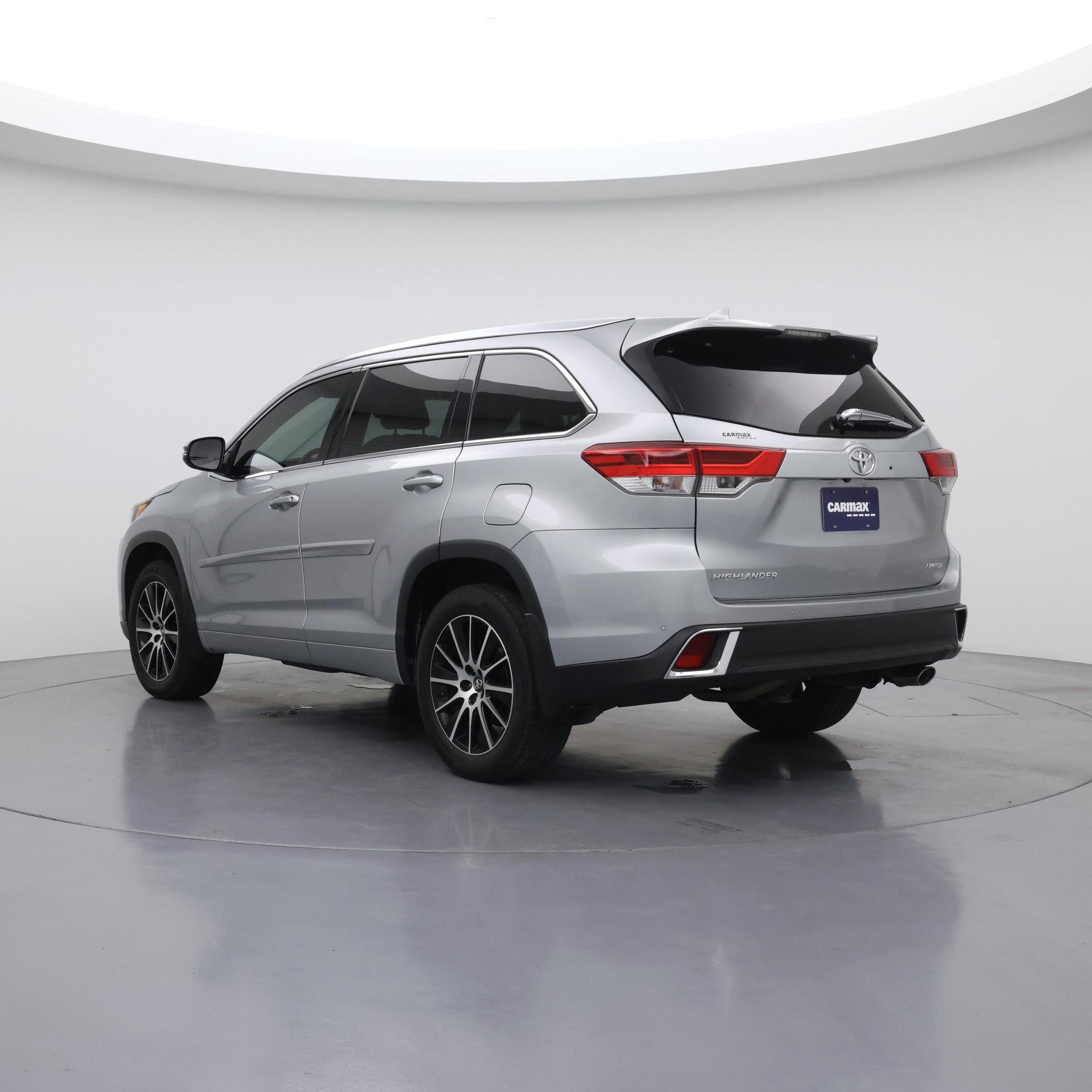 Thumbnail: 2018 Toyota Highlander - 2