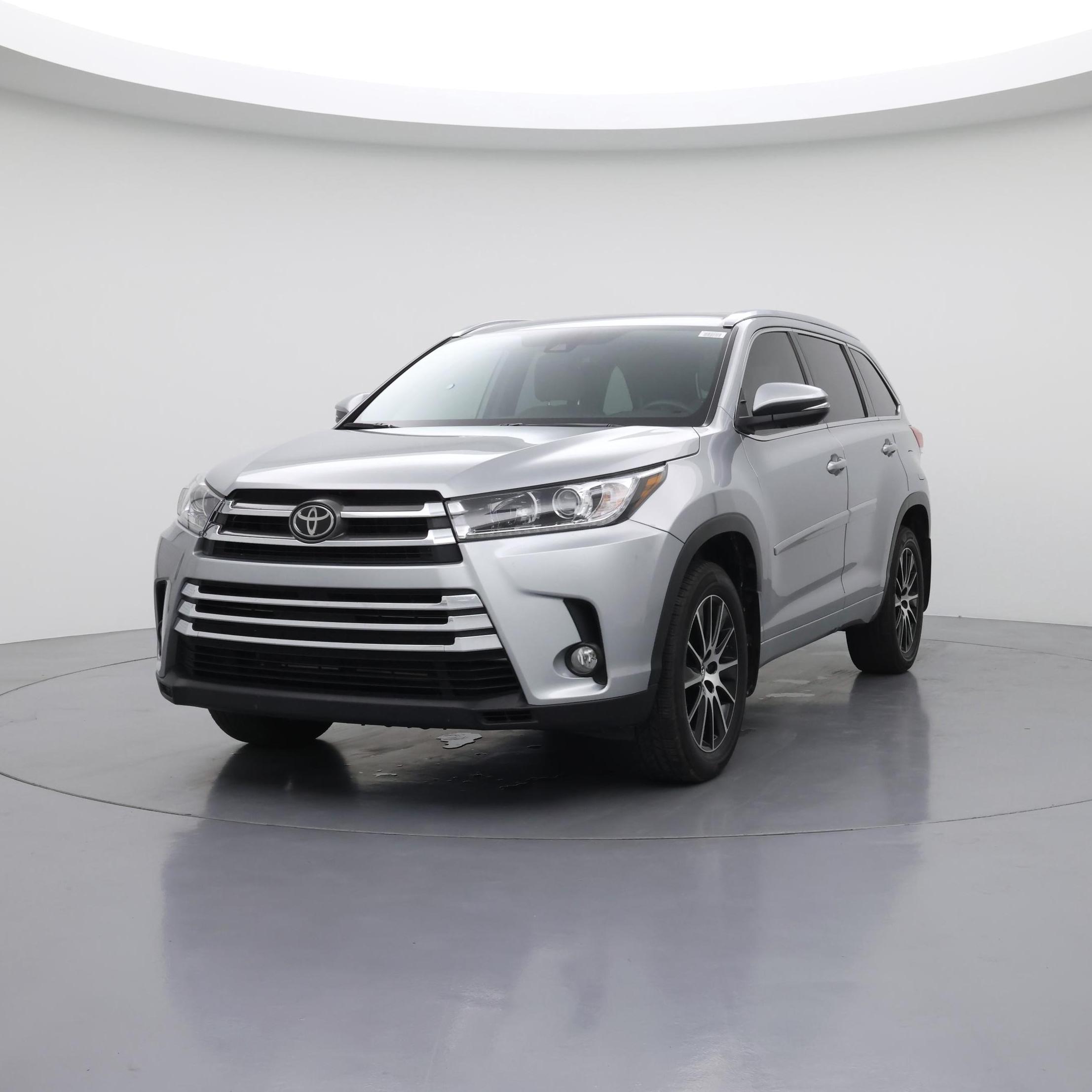 Thumbnail: 2018 Toyota Highlander - 4