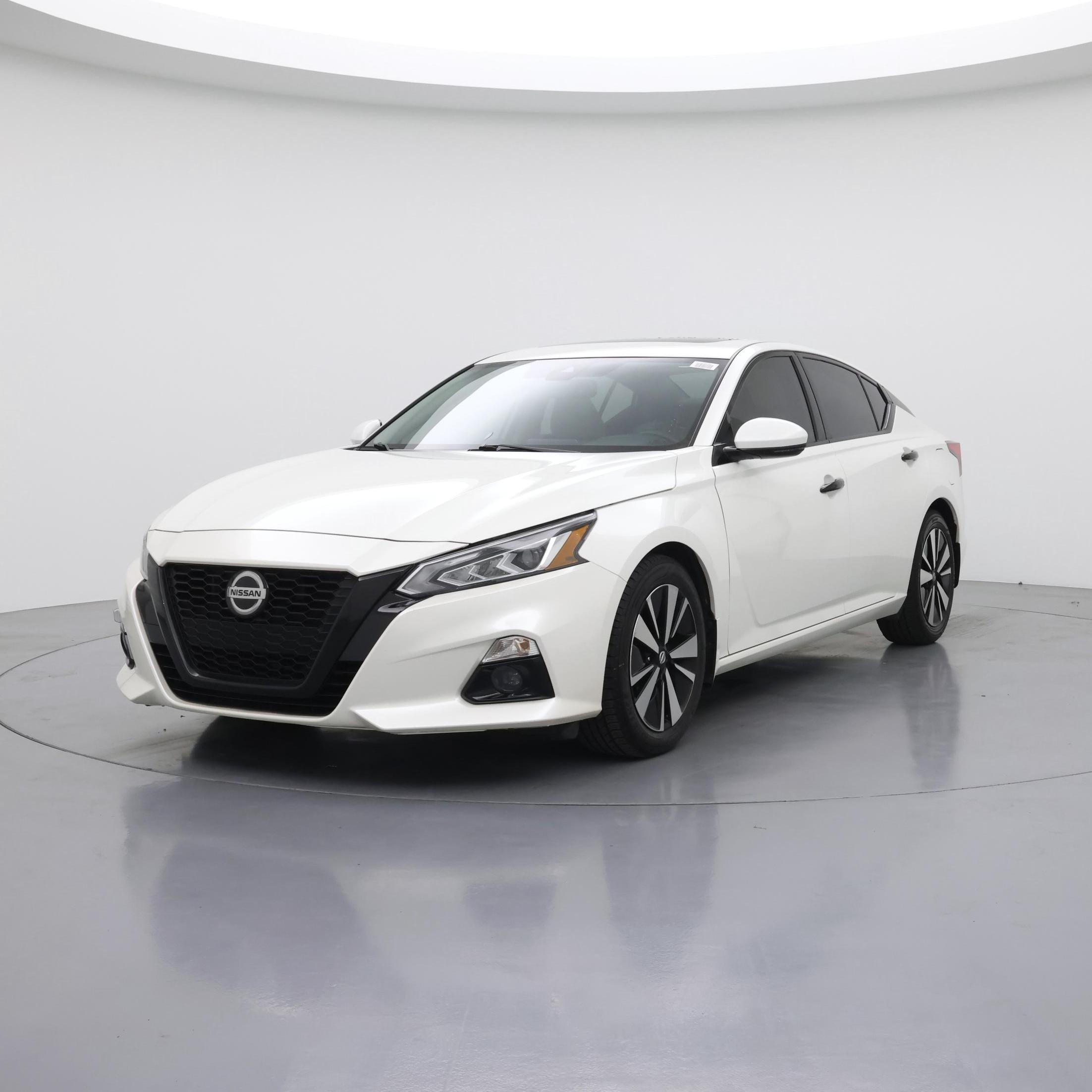 Thumbnail: 2020 Nissan Altima - 4