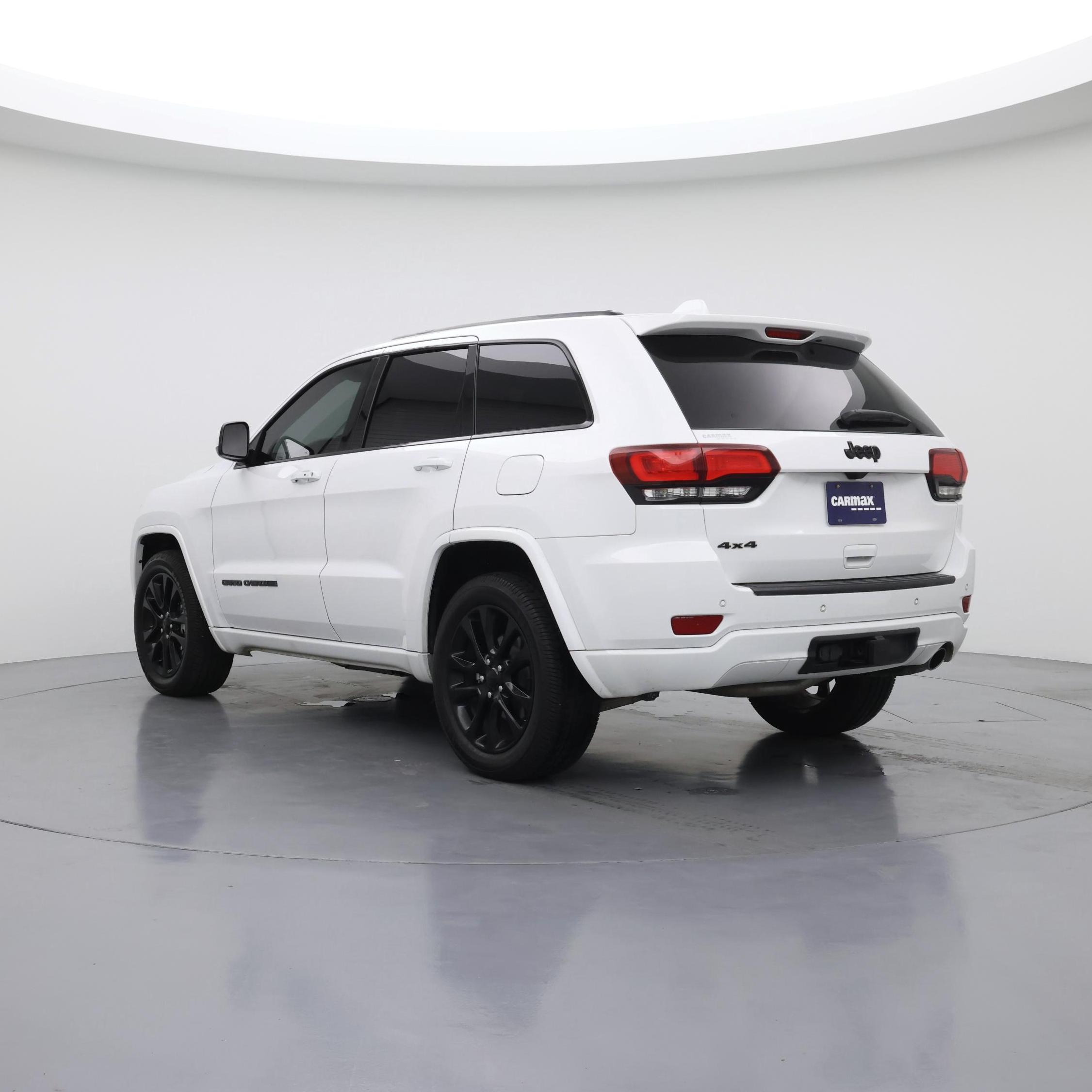 Thumbnail: 2020 Jeep Grand Cherokee - 2