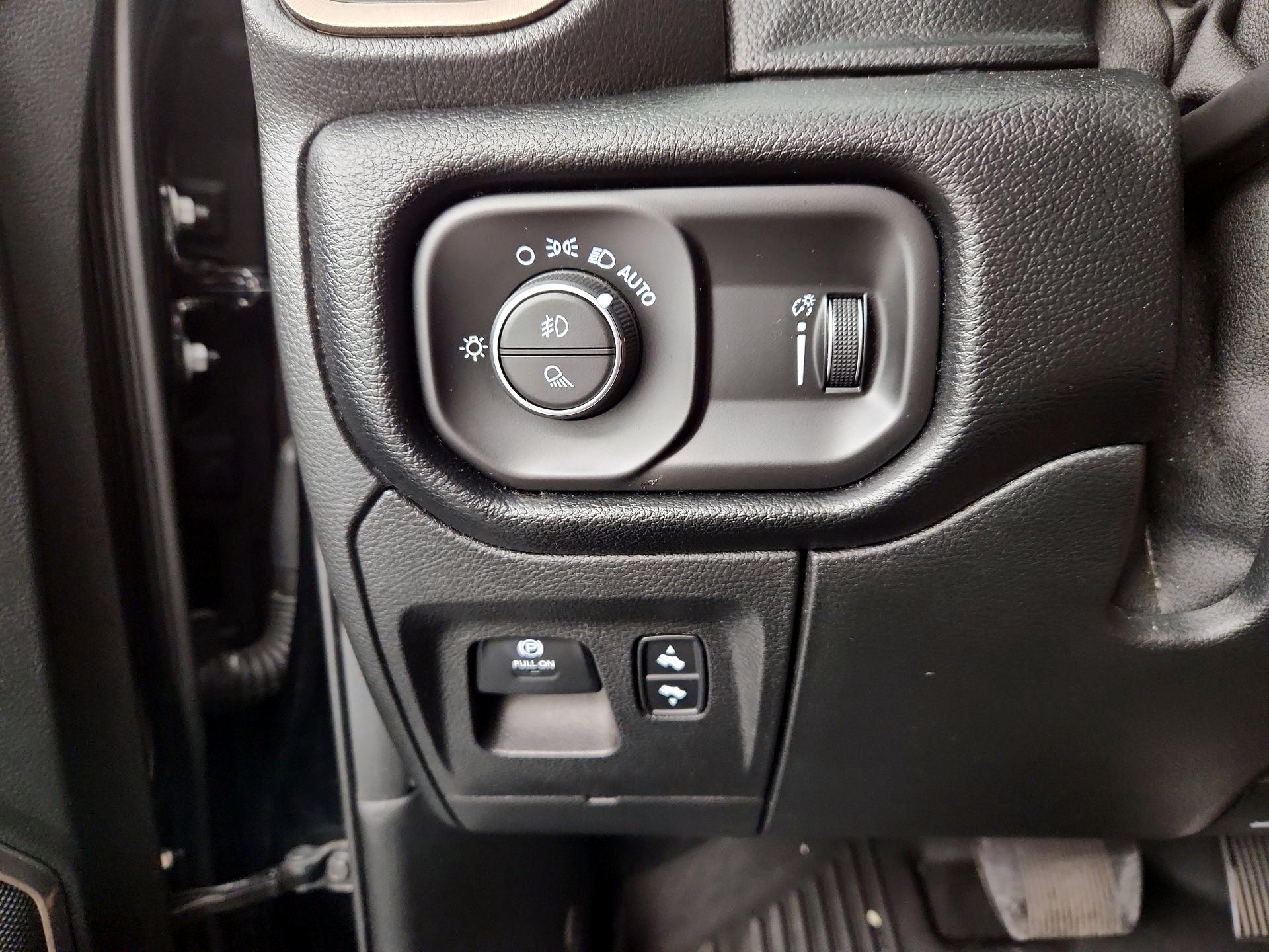 Thumbnail: 2021 RAM 1500 - 13