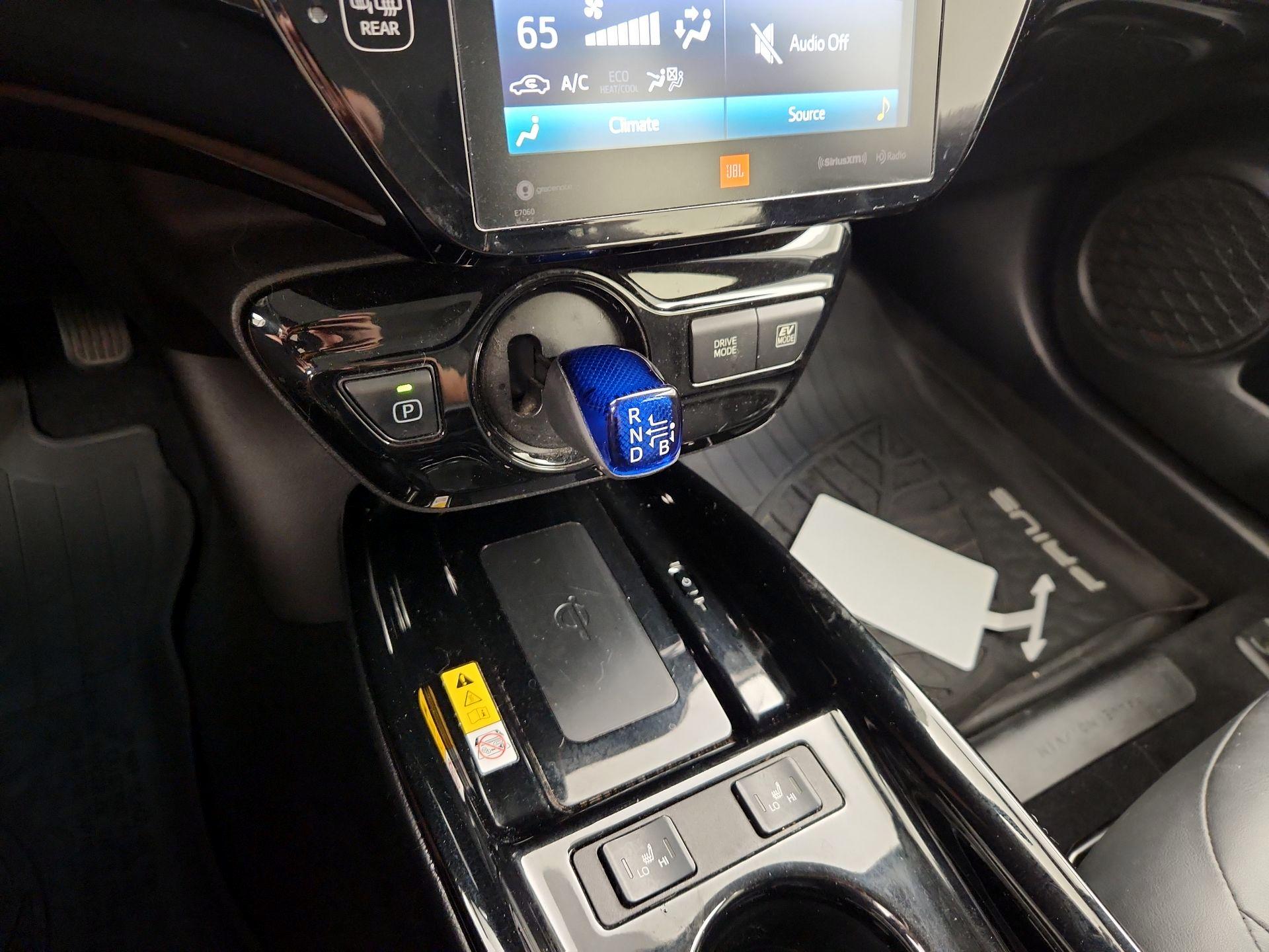 Thumbnail: 2021 Toyota Prius - 16