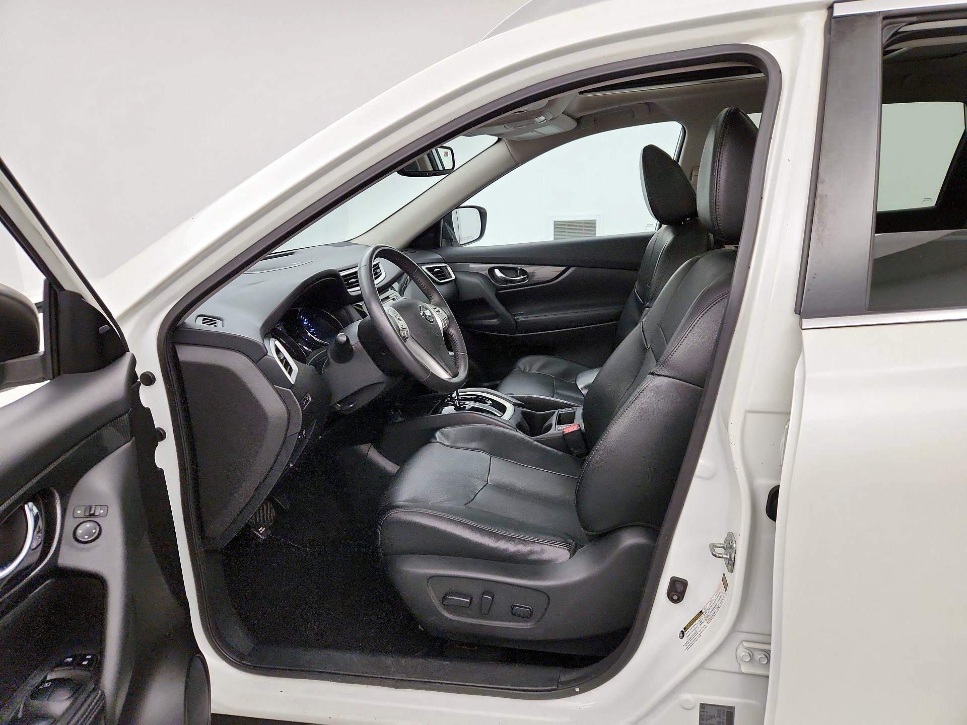 Thumbnail: 2016 Nissan Rogue - 11