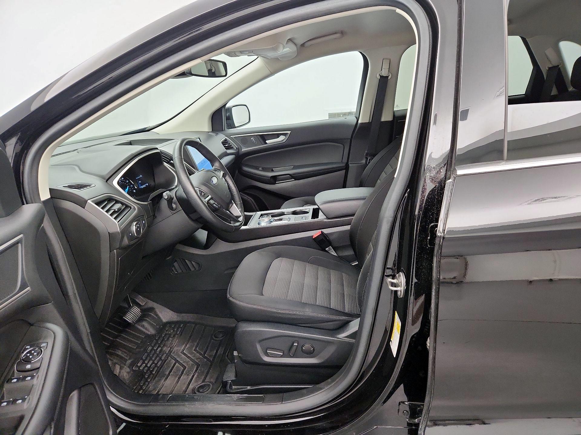 Thumbnail: 2021 Ford Edge - 11