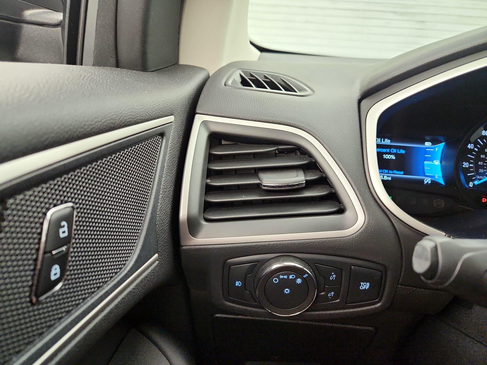 Thumbnail: 2021 Ford Edge - 13