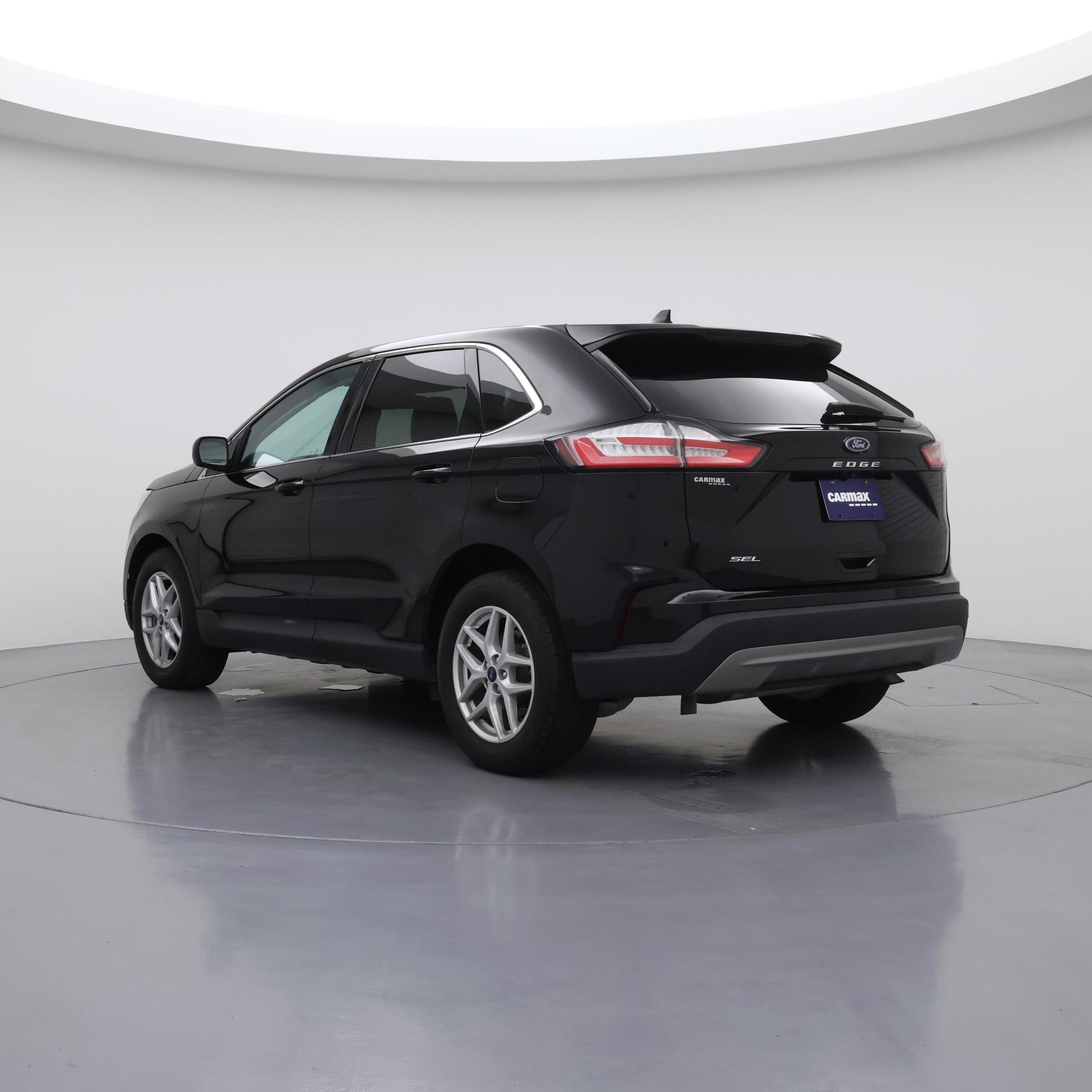 Thumbnail: 2021 Ford Edge - 2
