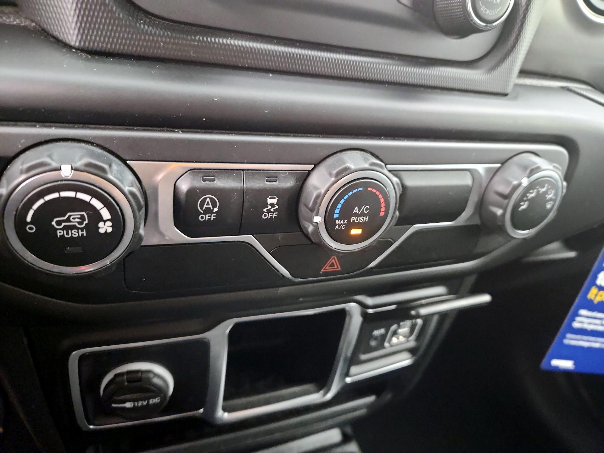 Thumbnail: 2021 Jeep Wrangler - 15