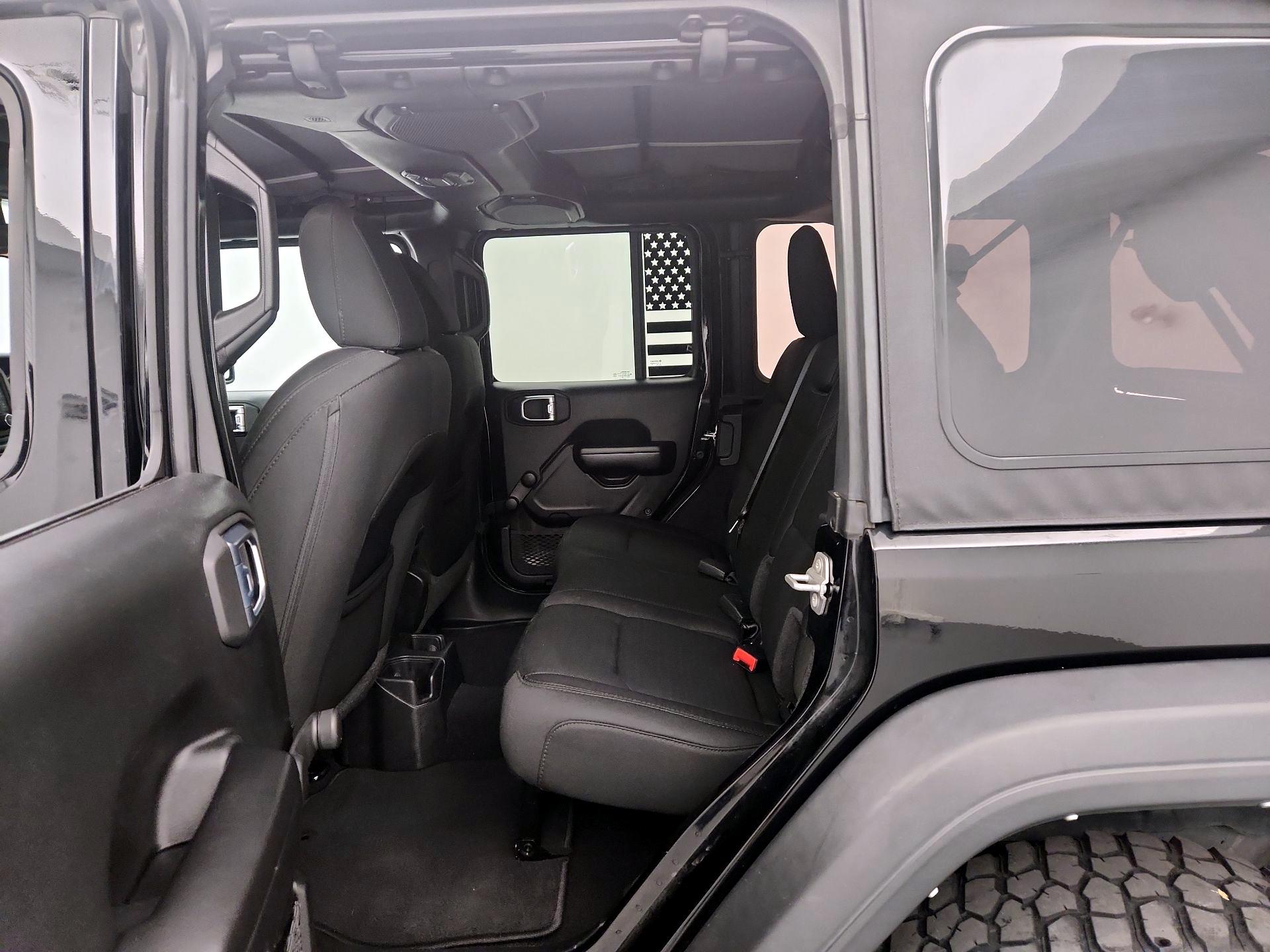 Thumbnail: 2021 Jeep Wrangler - 18