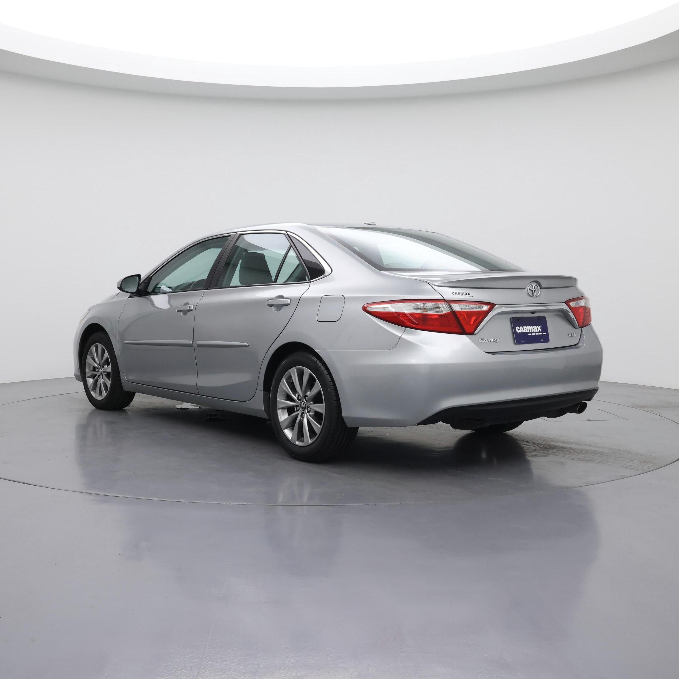Thumbnail: 2016 Toyota Camry - 2