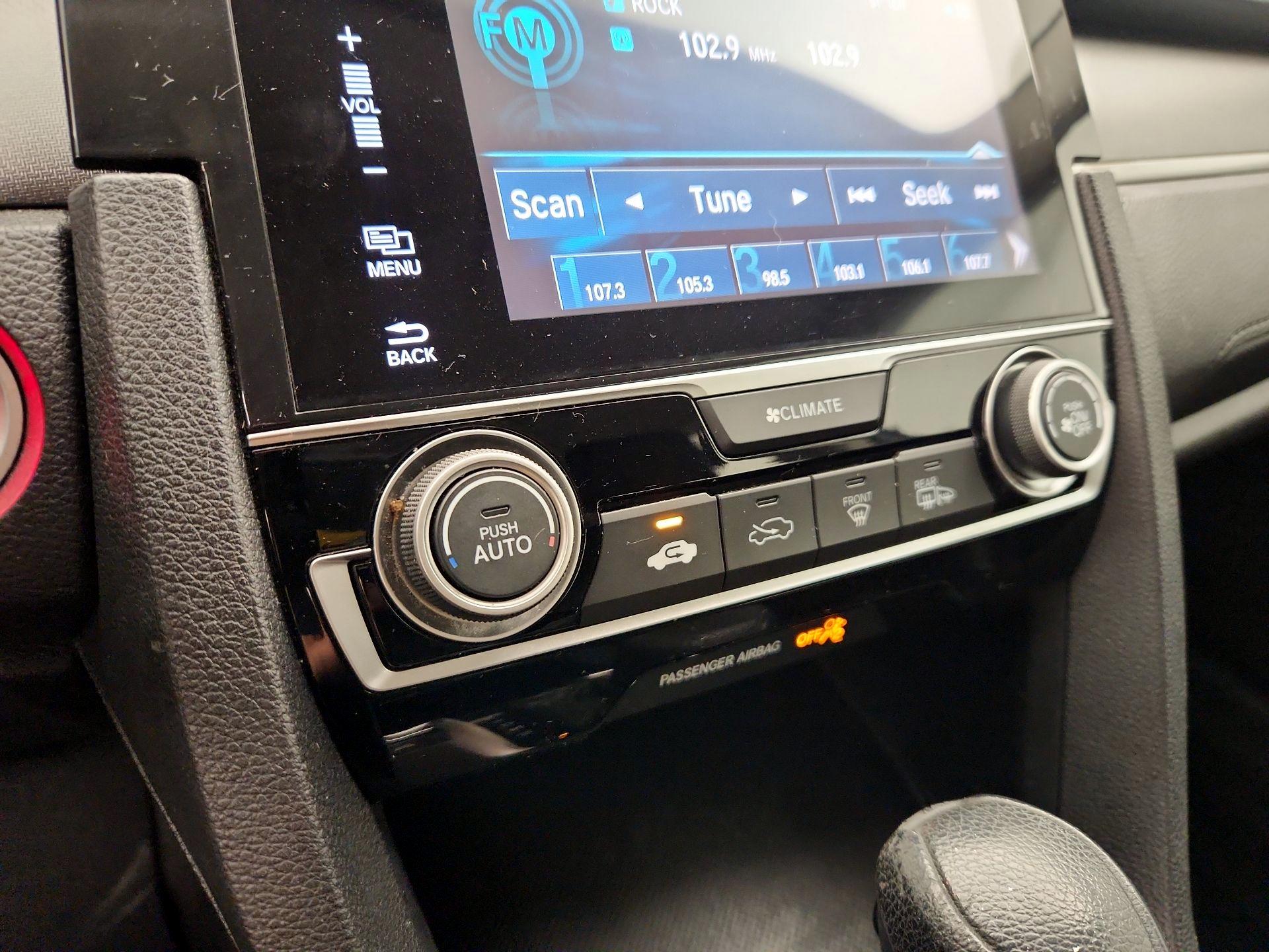 Thumbnail: 2016 Honda Civic - 16