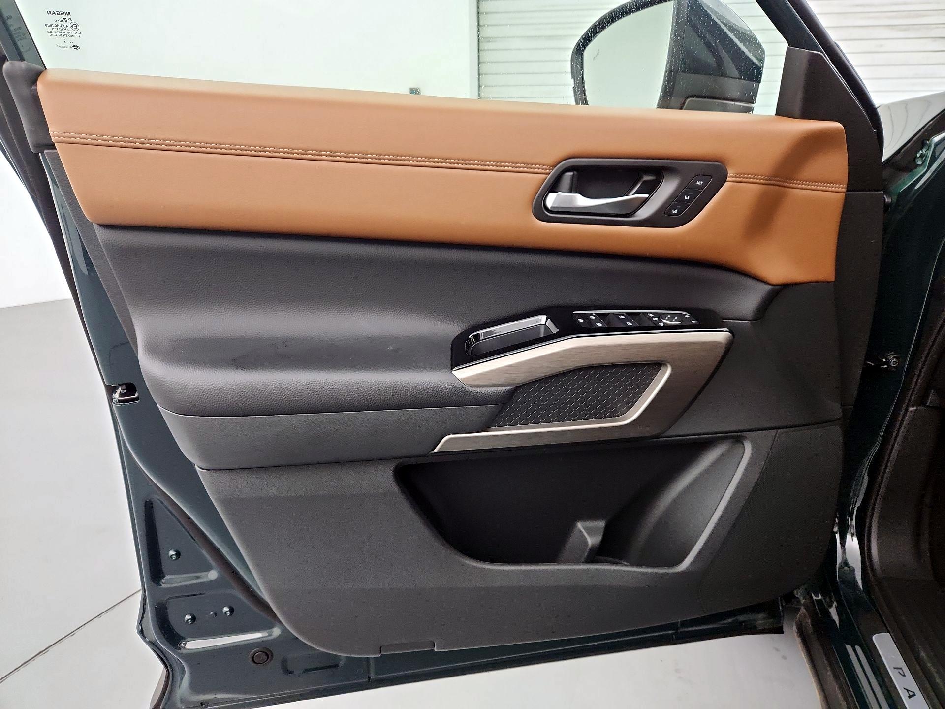 Thumbnail: 2024 Nissan Pathfinder - 12