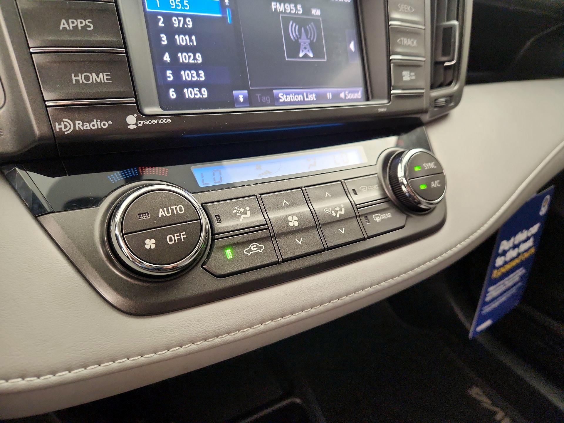 Thumbnail: 2014 Toyota RAV4 - 16