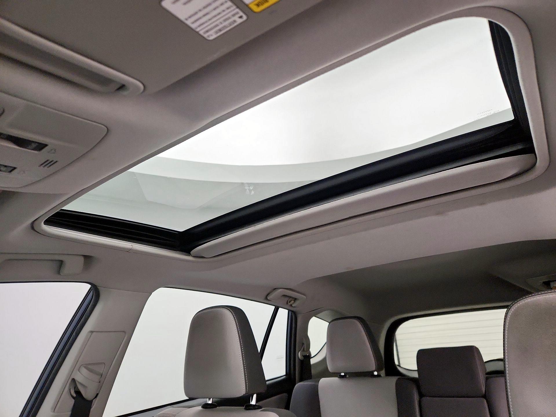 Thumbnail: 2014 Toyota RAV4 - 19