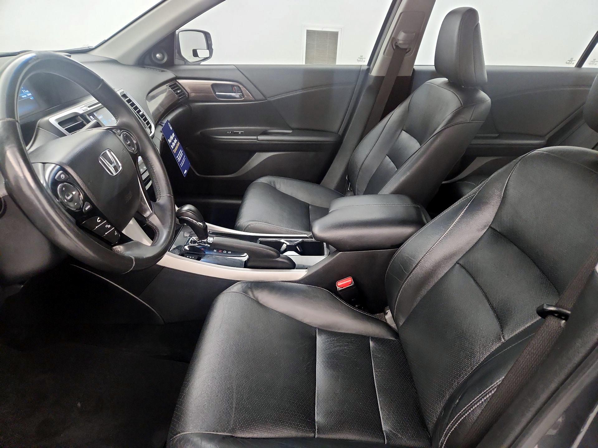 Thumbnail: 2017 Honda Accord - 11