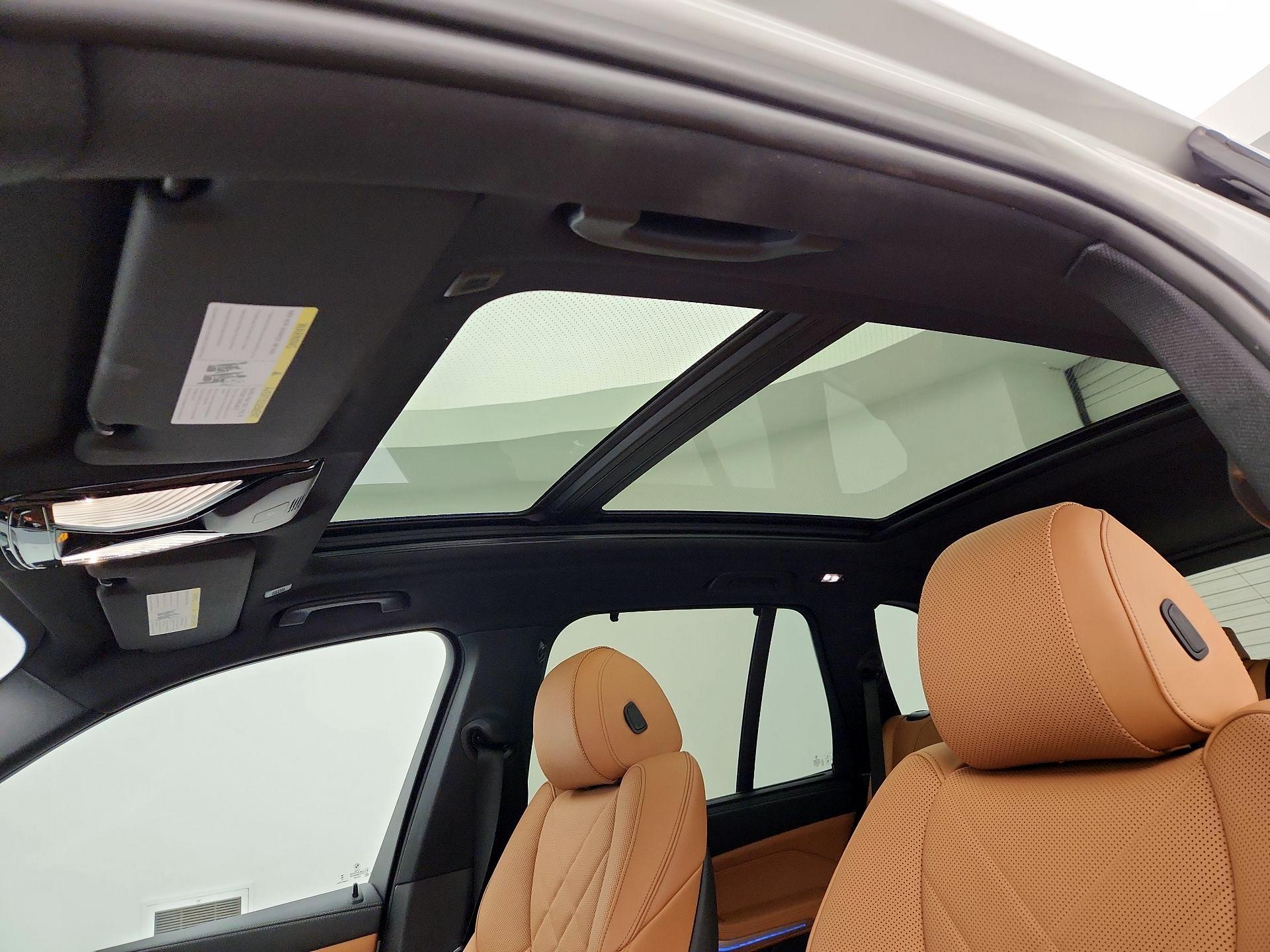 Thumbnail: 2023 BMW X5 - 20