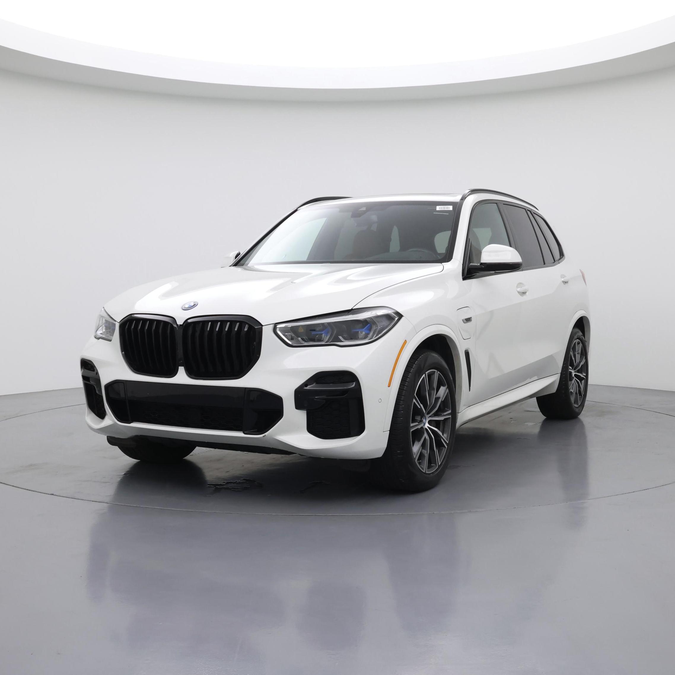 Thumbnail: 2023 BMW X5 - 4