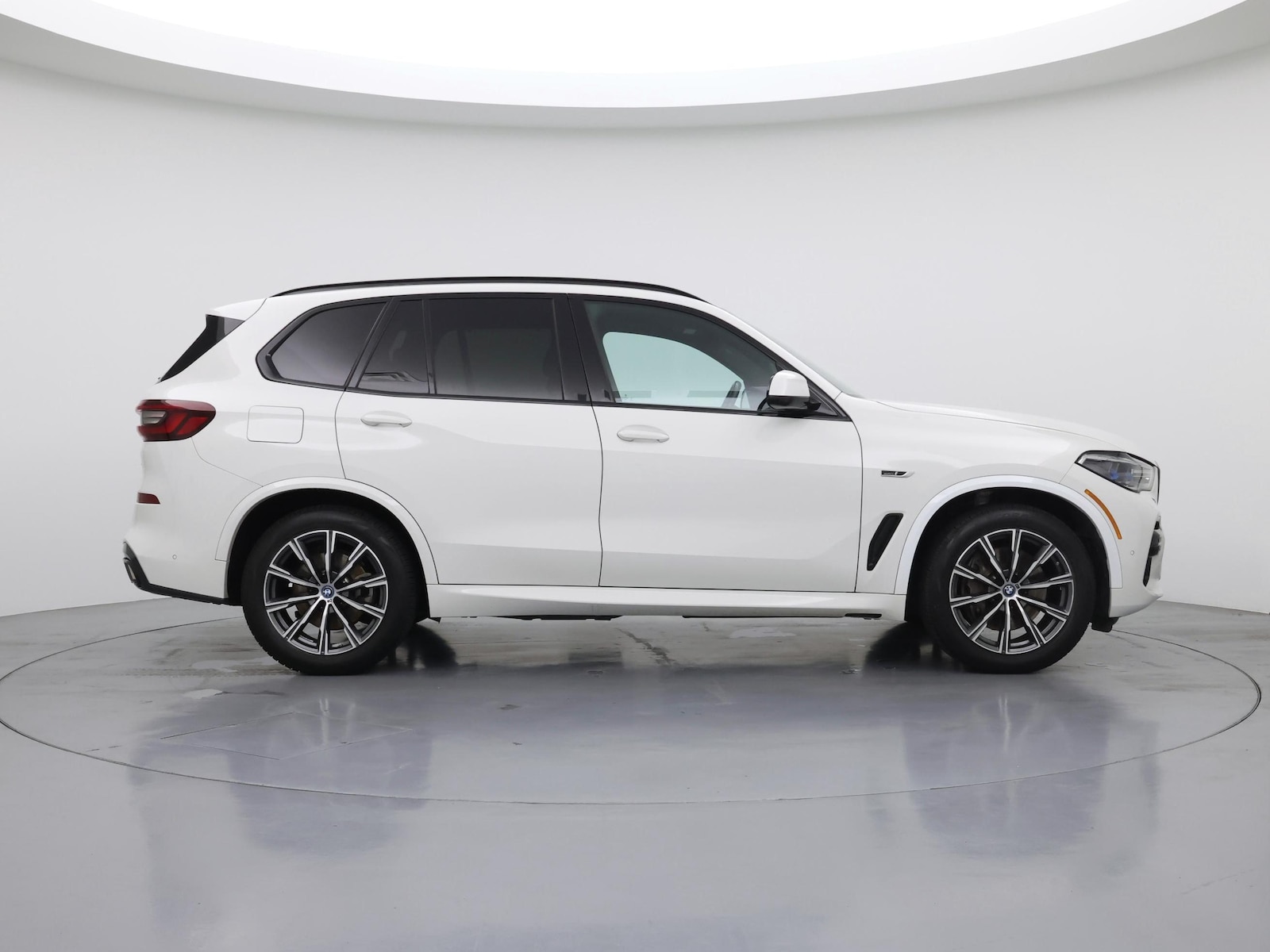 2023 BMW X5 45e - Photo 8
