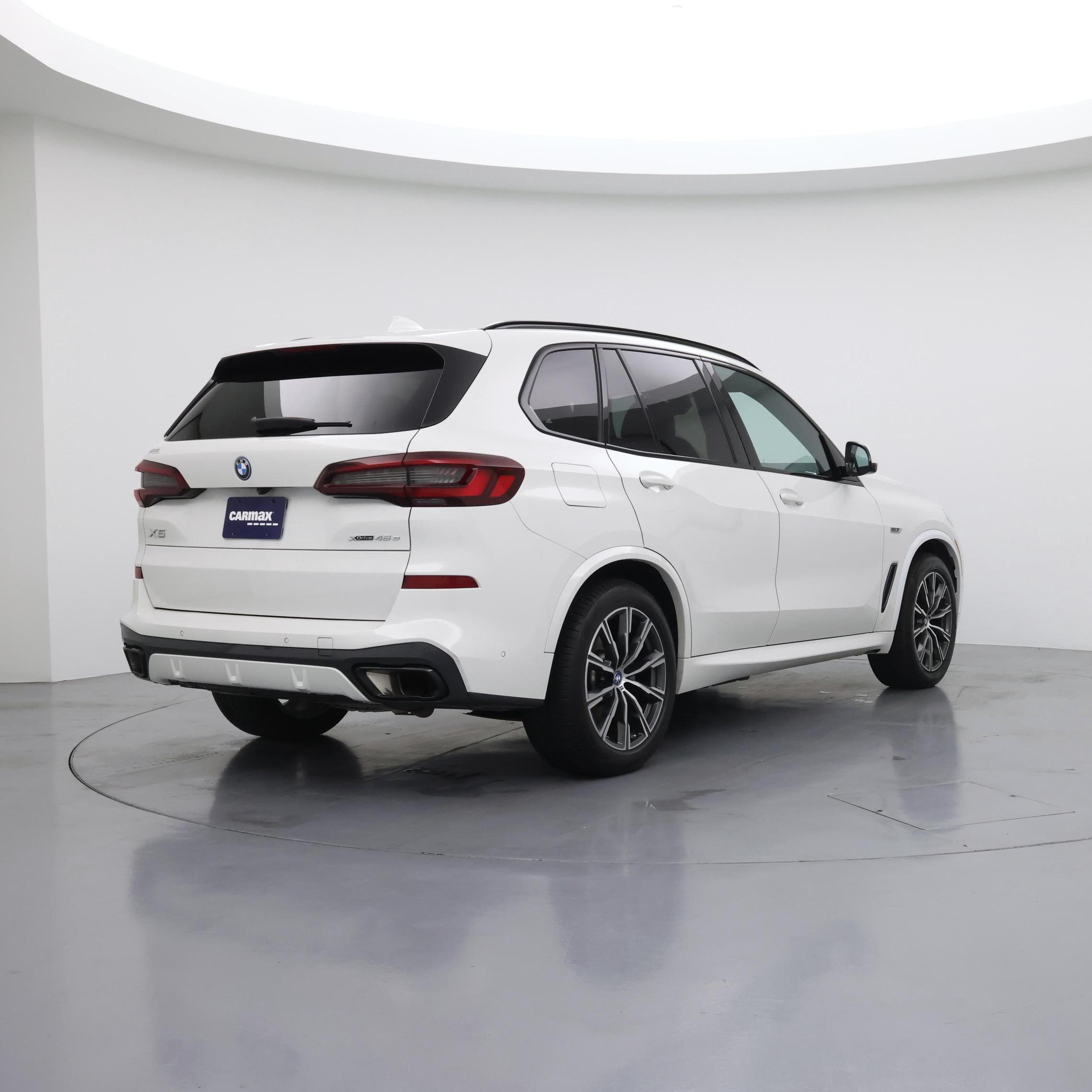 Thumbnail: 2023 BMW X5 - 8