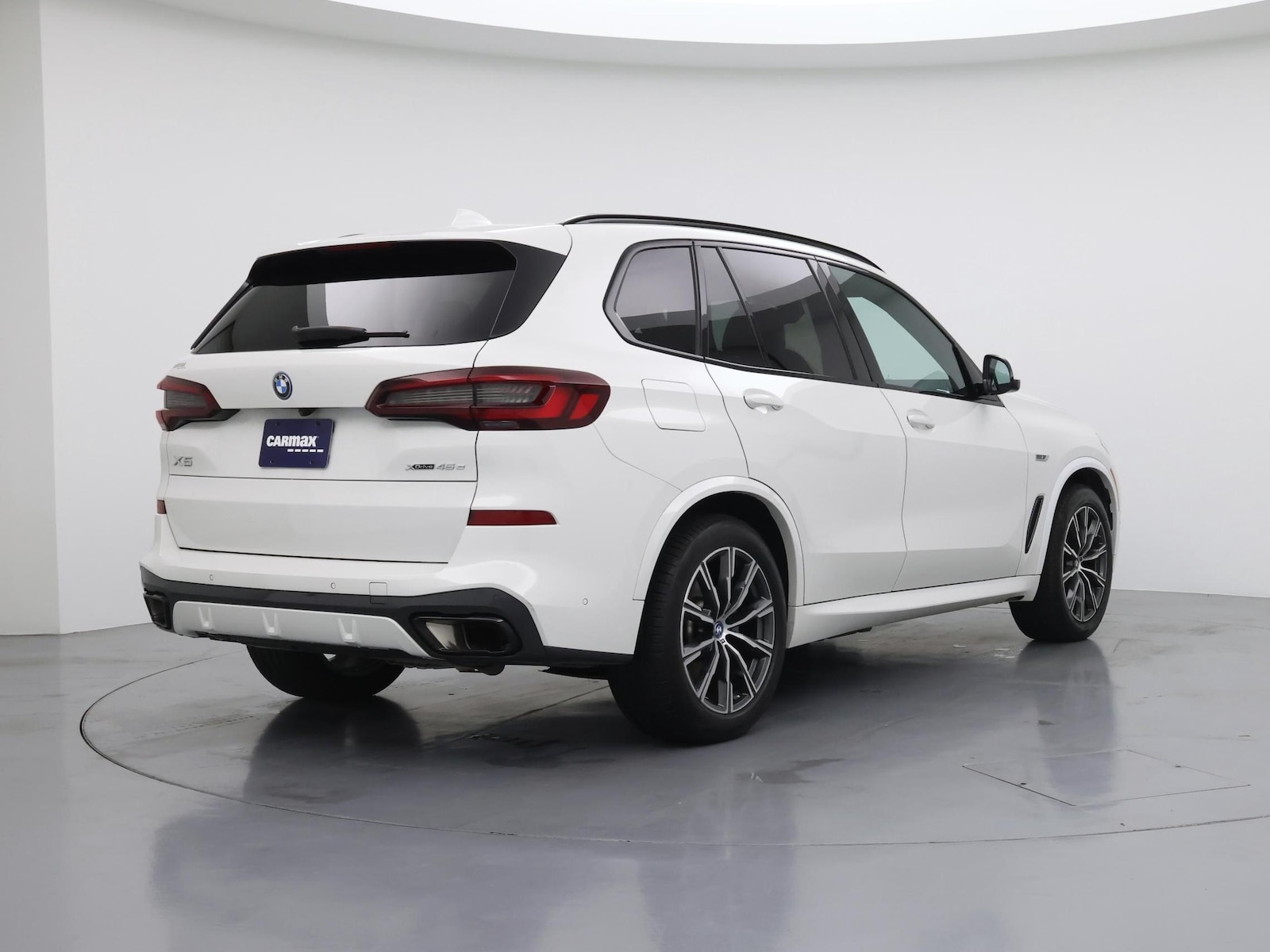 2023 BMW X5 45e - Photo 9