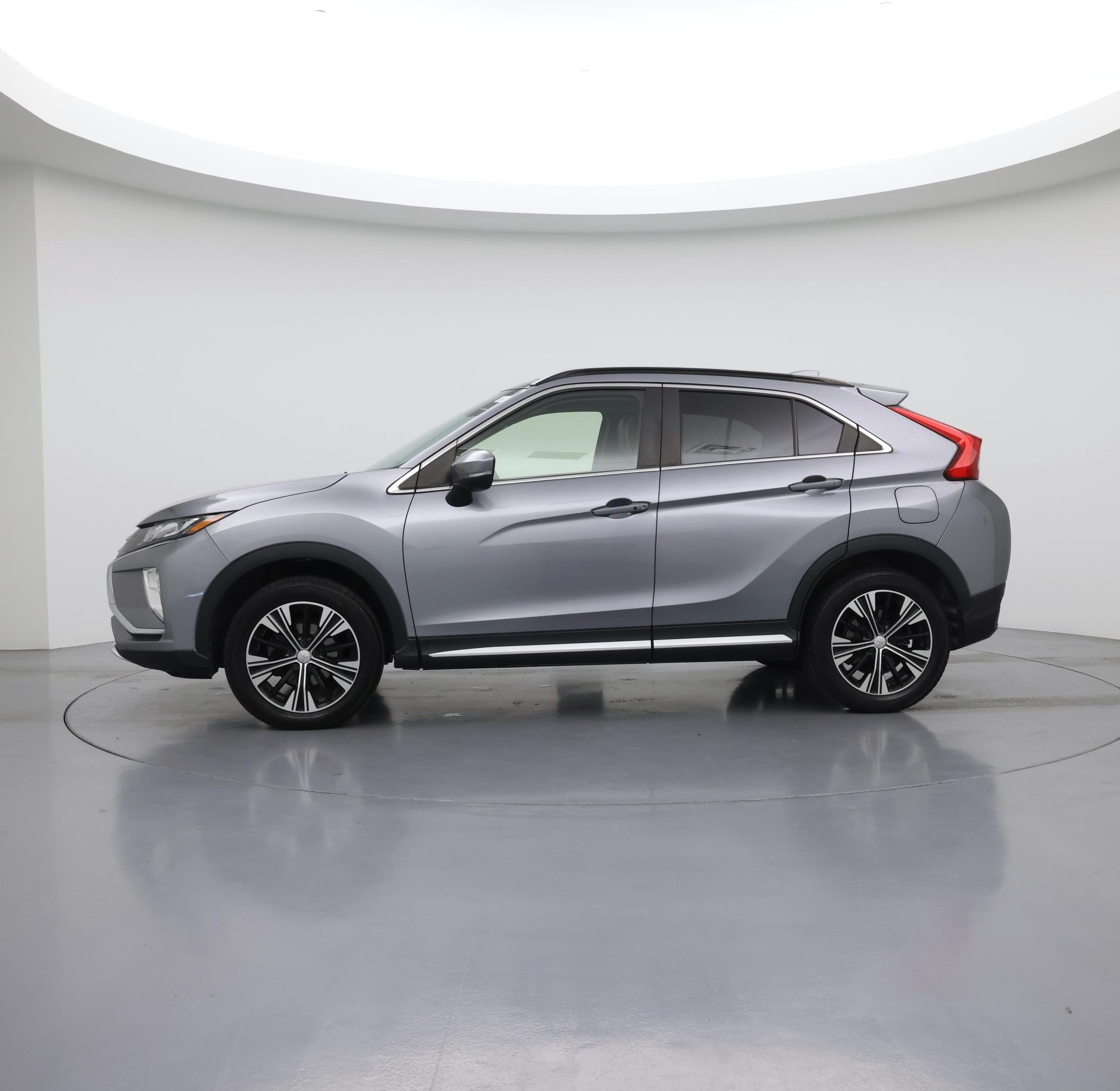 Thumbnail: 2018 Mitsubishi Eclipse Cross - 3