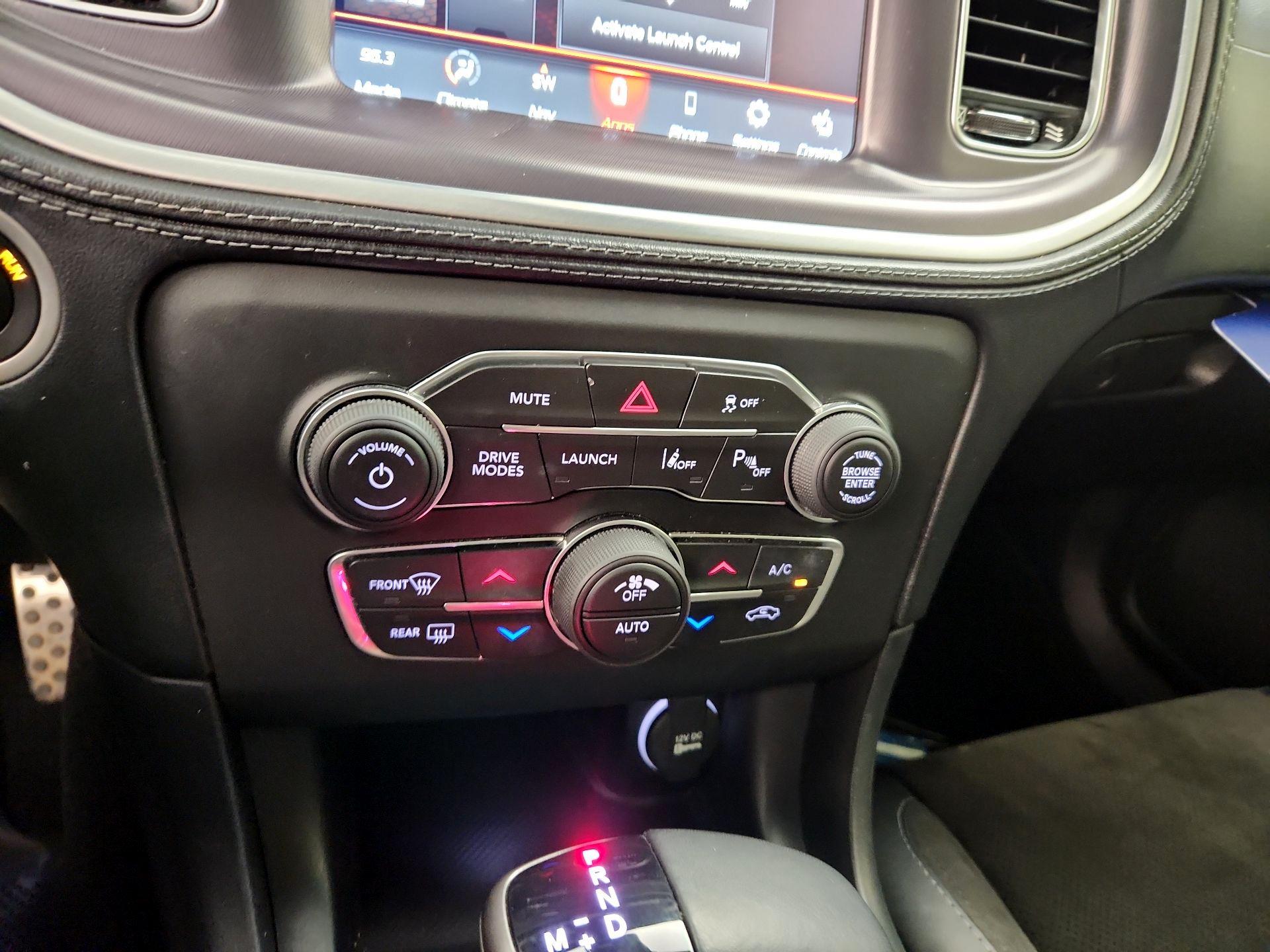 Thumbnail: 2020 Dodge Charger - 17