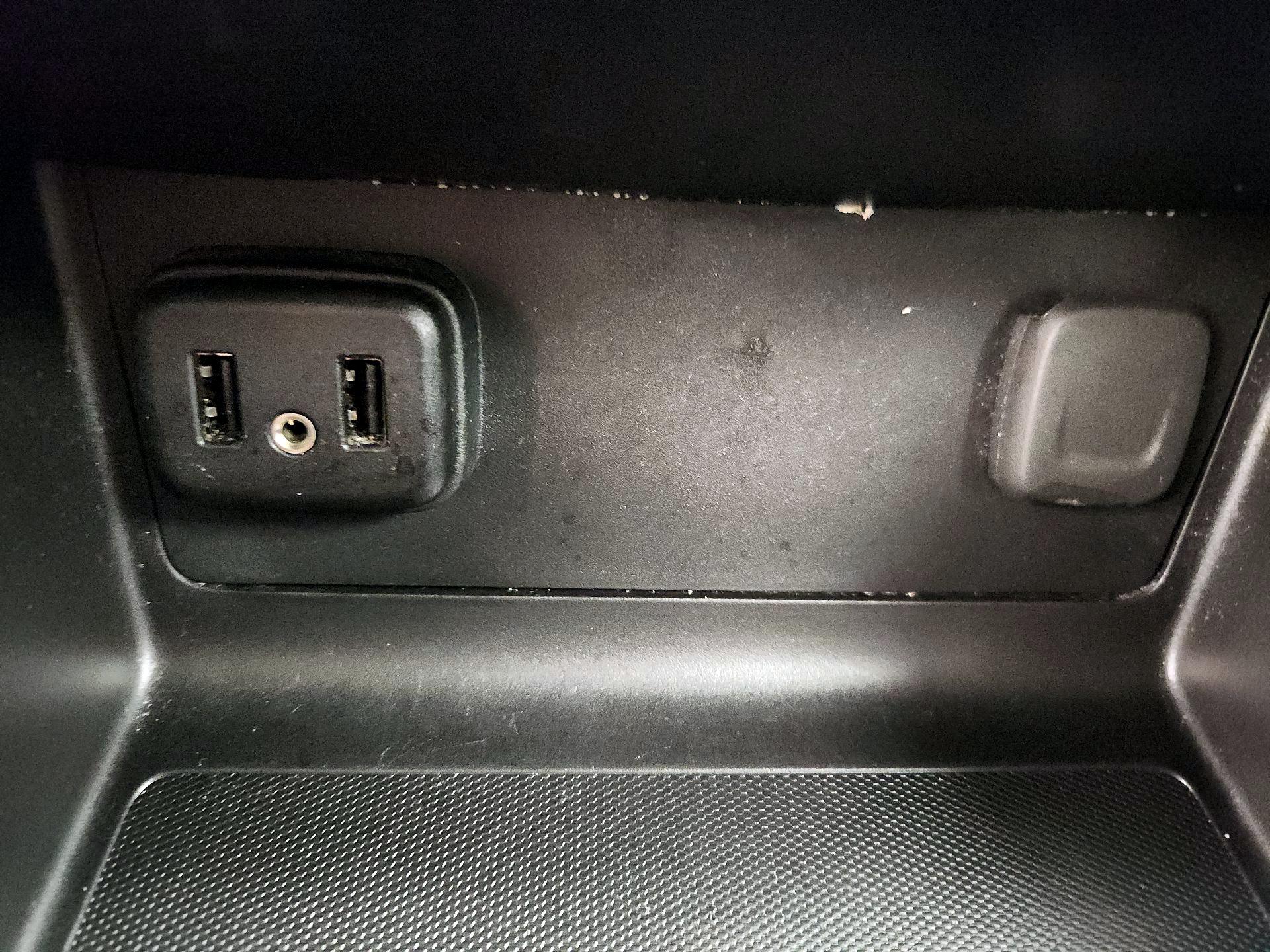 Thumbnail: 2019 Chevrolet Colorado - 18