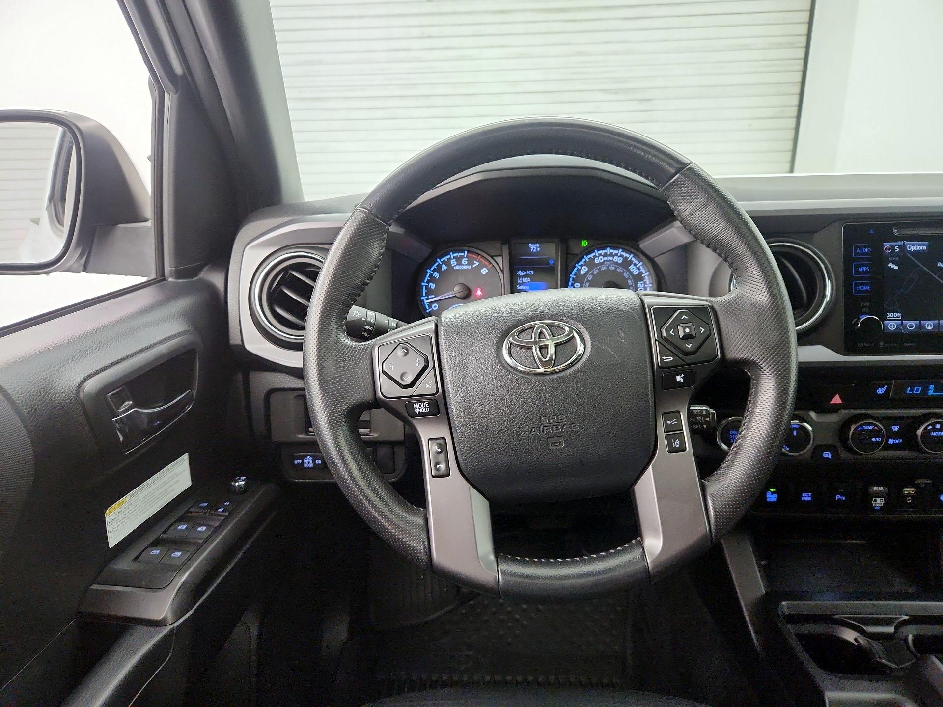 Thumbnail: 2018 Toyota Tacoma - 10