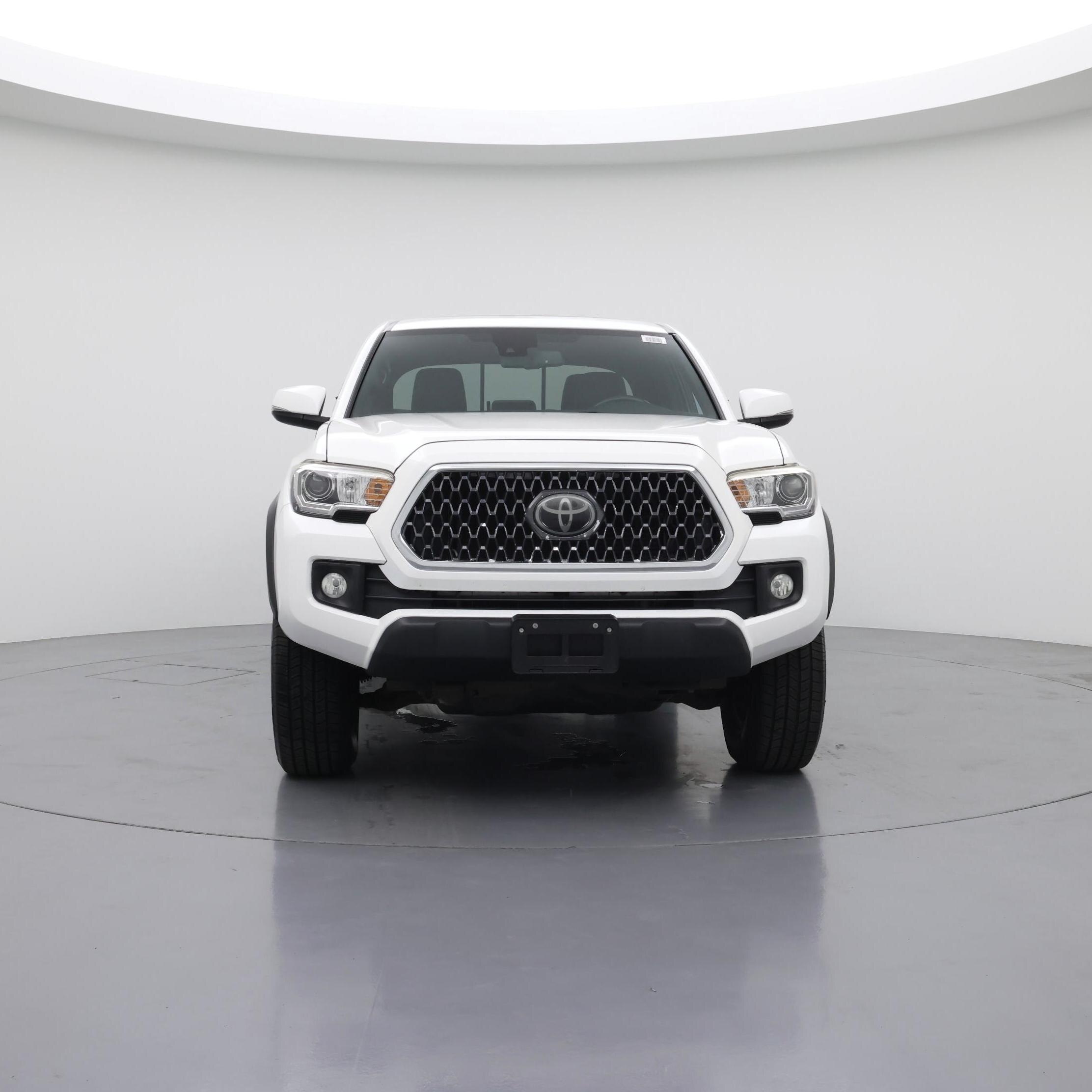 Thumbnail: 2018 Toyota Tacoma - 5