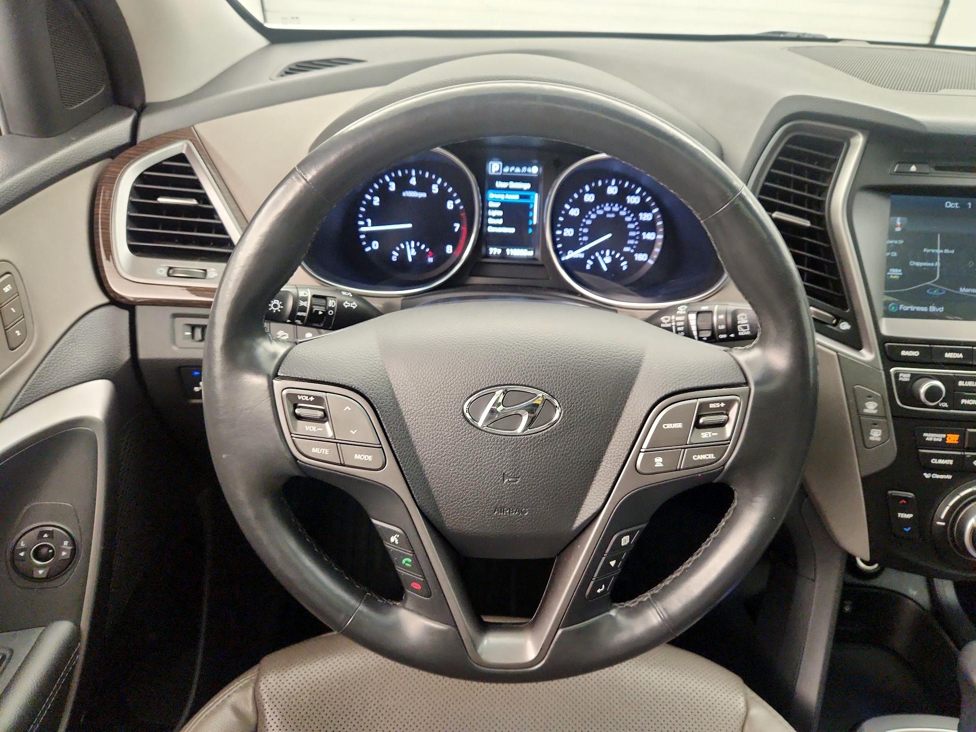 Thumbnail: 2017 Hyundai Santa Fe - 10