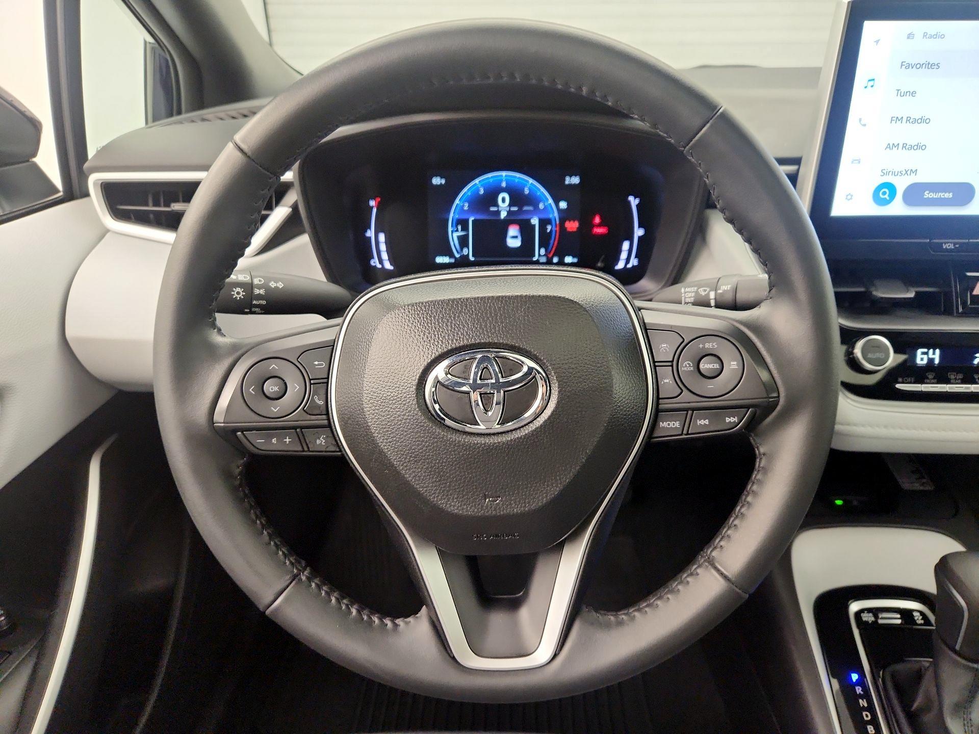 Thumbnail: 2025 Toyota Corolla - 10
