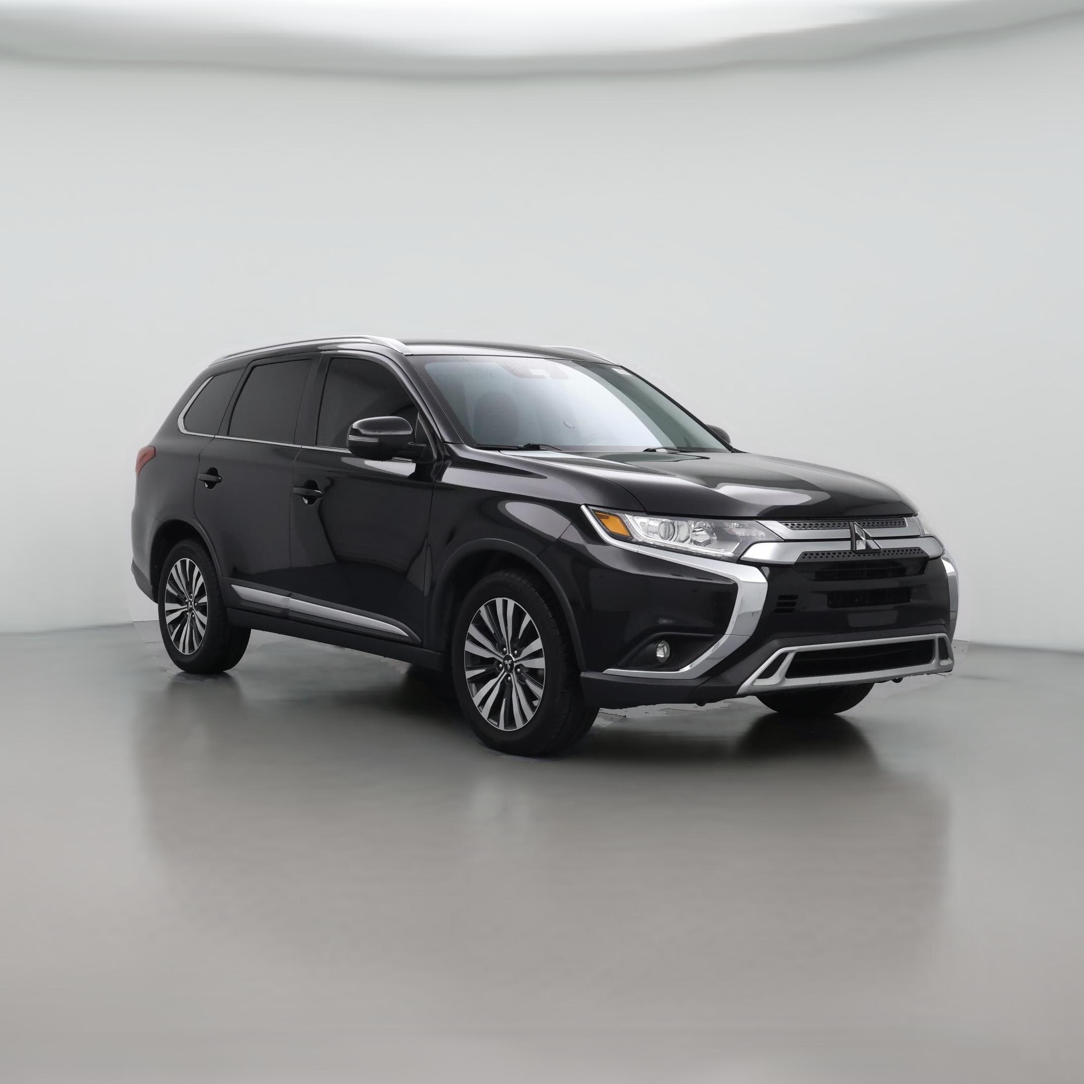 Thumbnail: 2020 Mitsubishi Outlander - 1