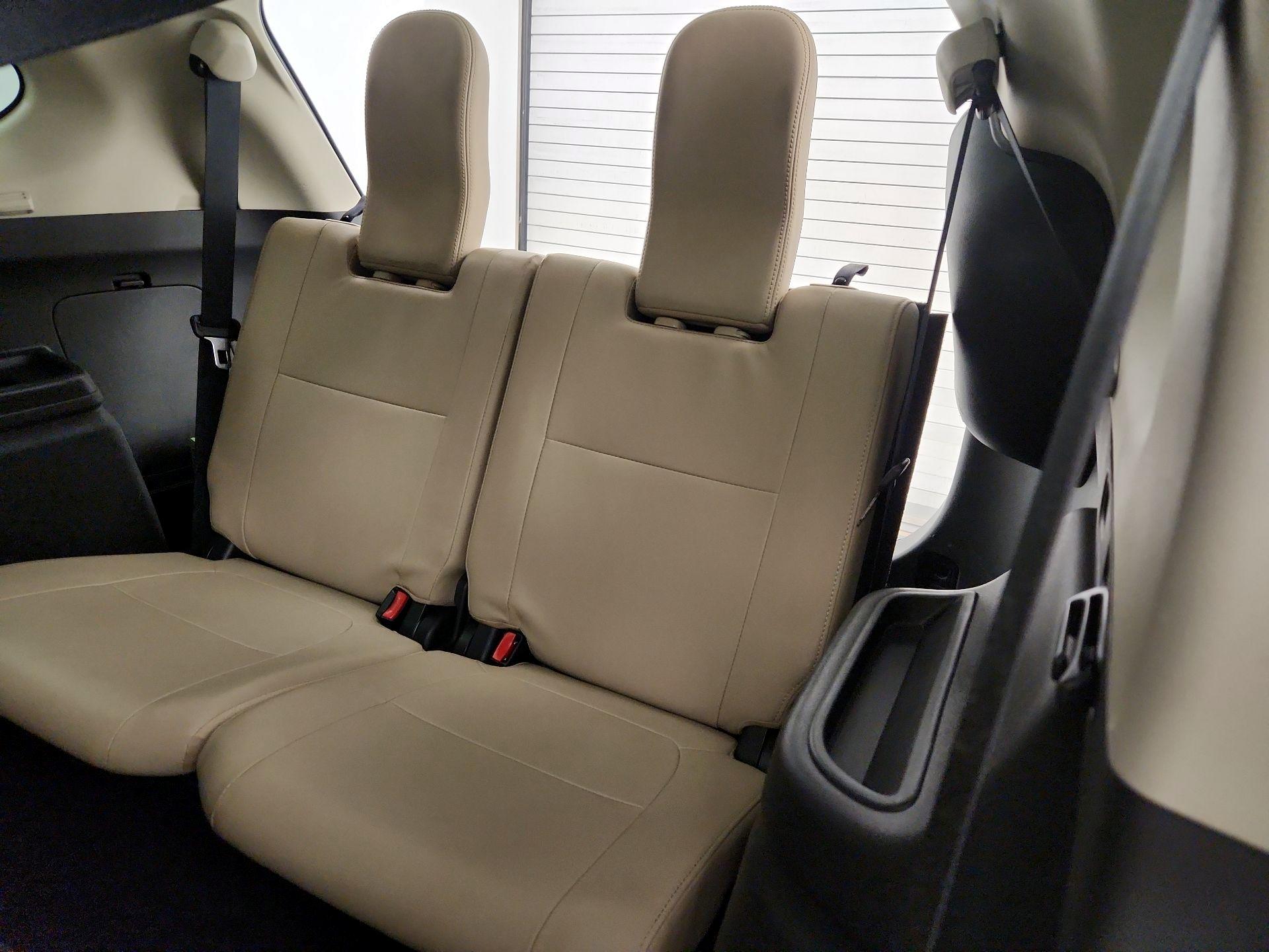 Thumbnail: 2020 Mitsubishi Outlander - 20