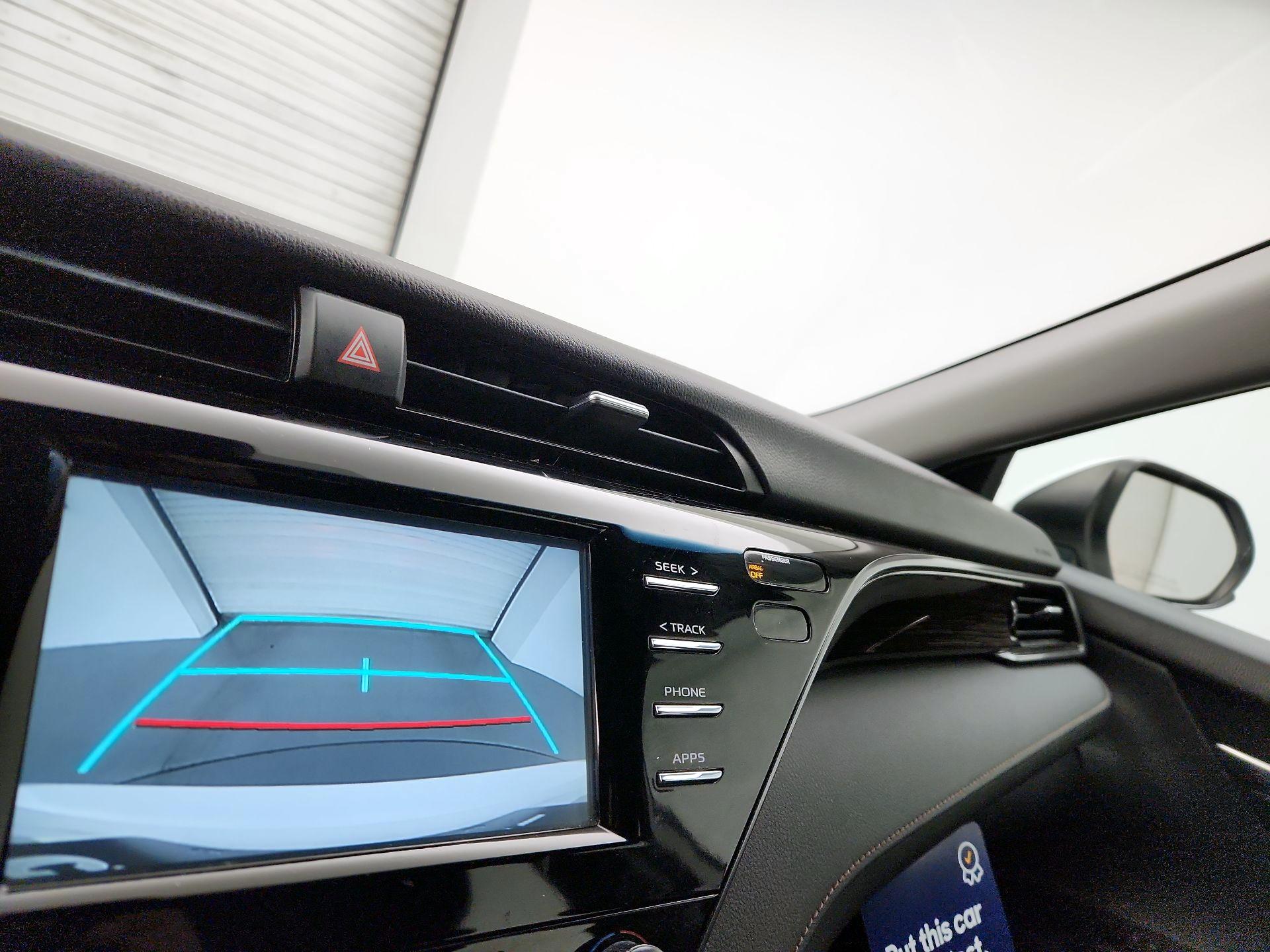 Thumbnail: 2019 Toyota Camry - 14