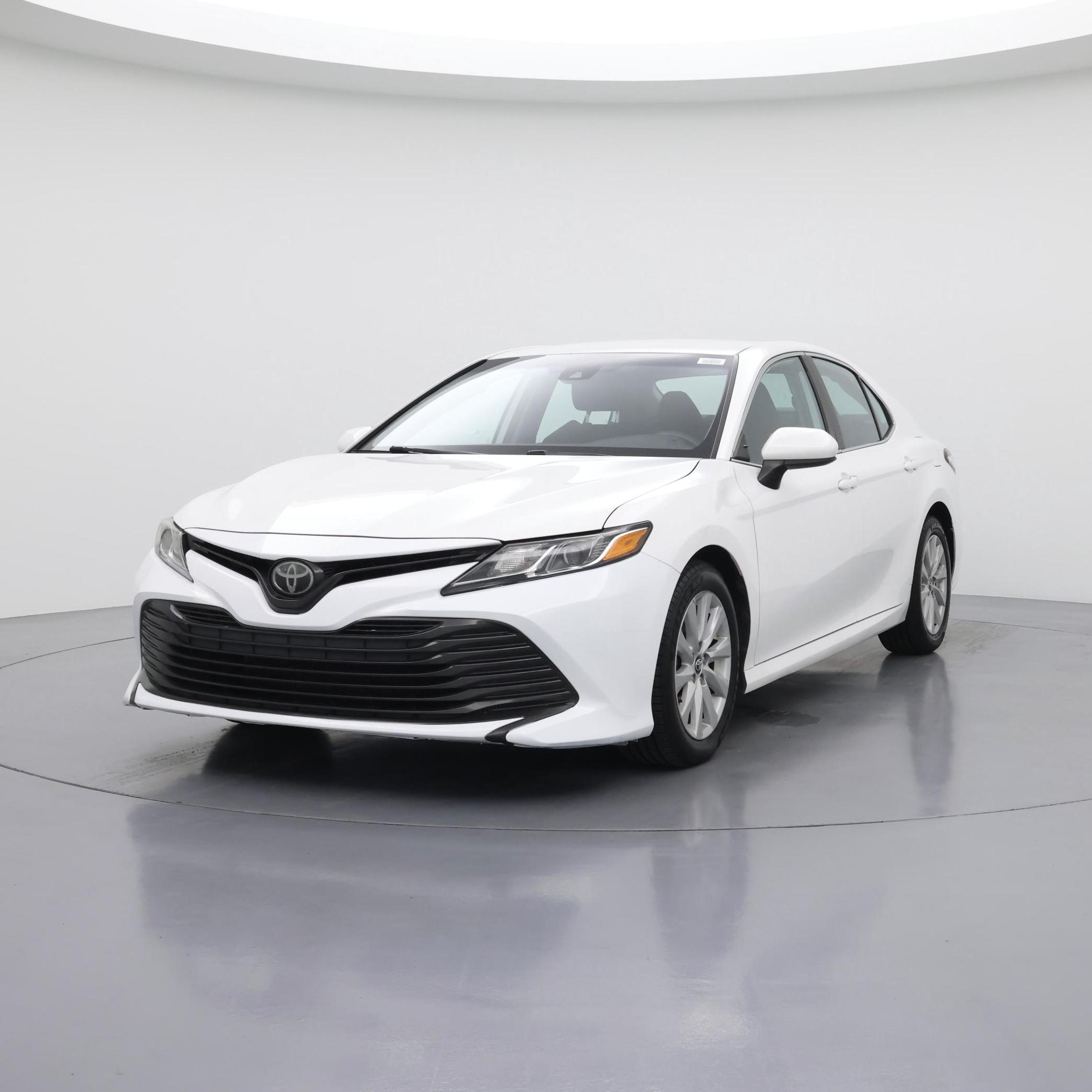 Thumbnail: 2019 Toyota Camry - 4