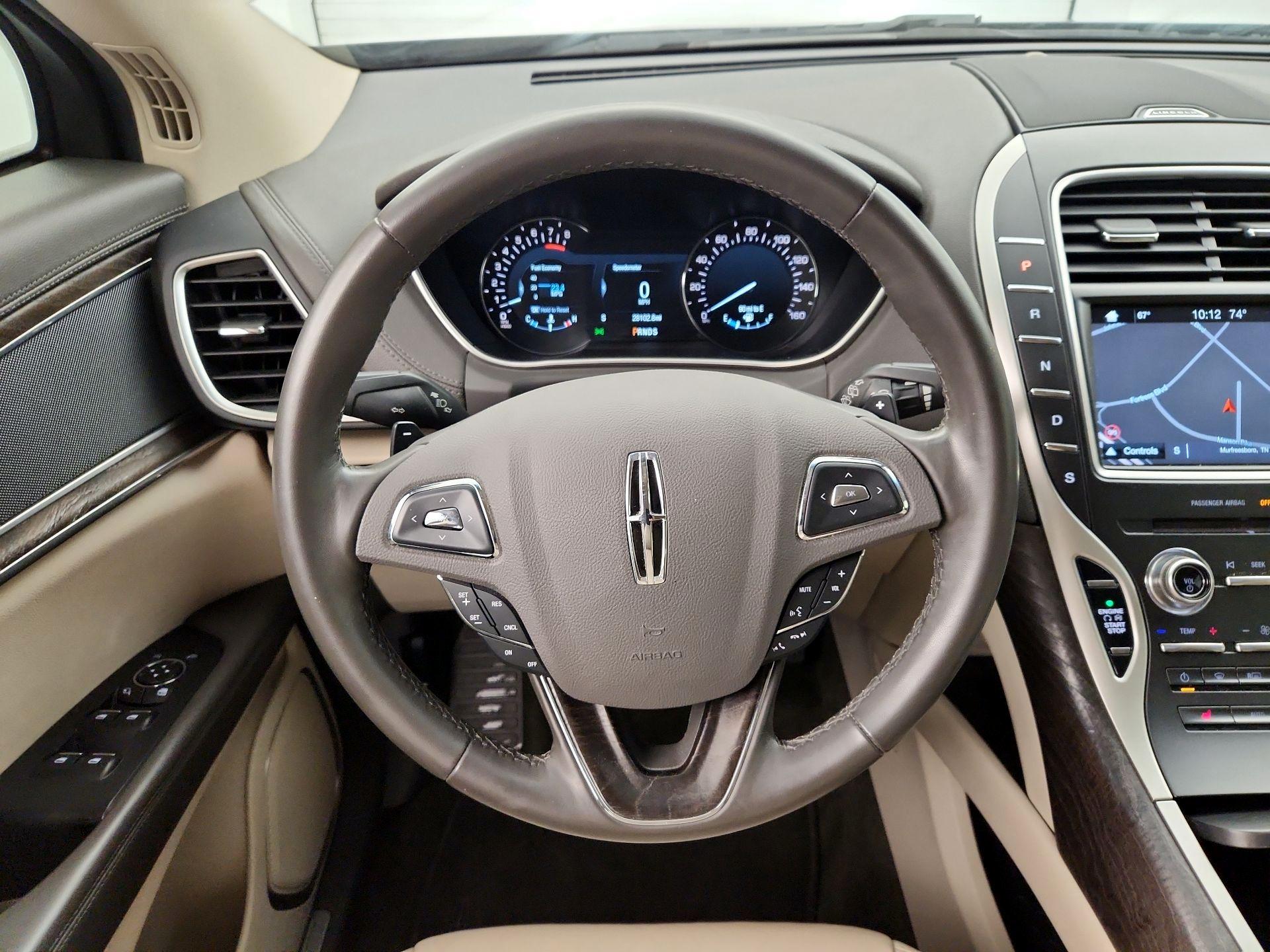Thumbnail: 2017 Lincoln MKX - 10