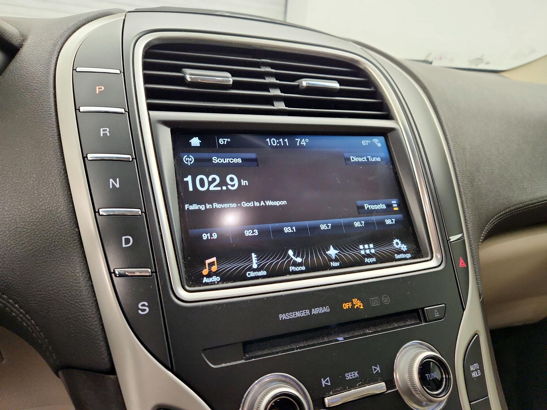 Thumbnail: 2017 Lincoln MKX - 16