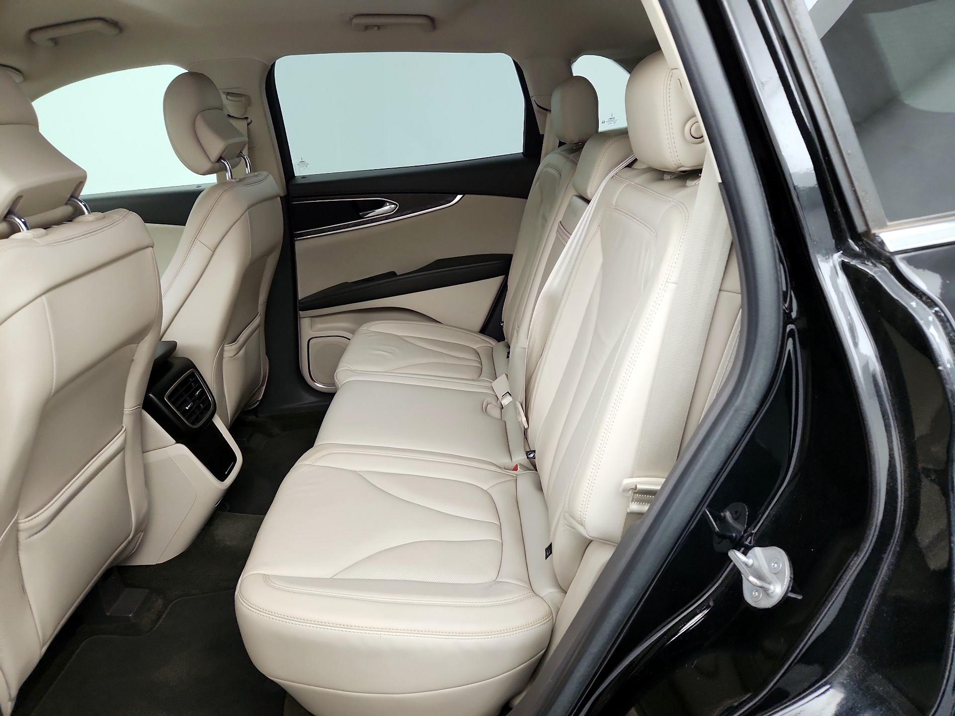 Thumbnail: 2017 Lincoln MKX - 20