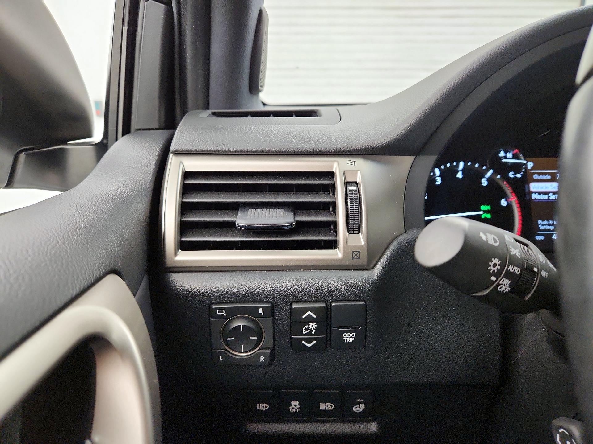 Thumbnail: 2021 Lexus GX - 13