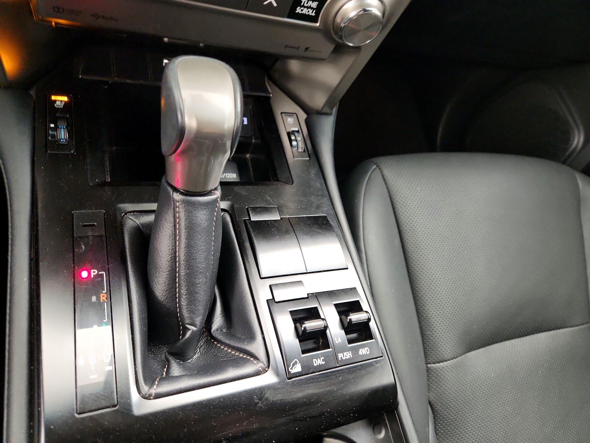 Thumbnail: 2021 Lexus GX - 18