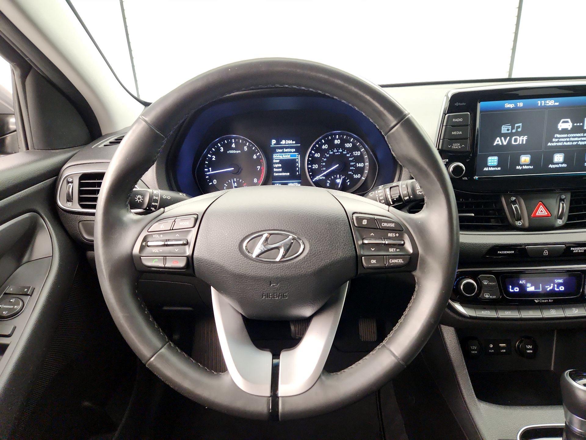 Thumbnail: 2018 Hyundai Elantra - 10