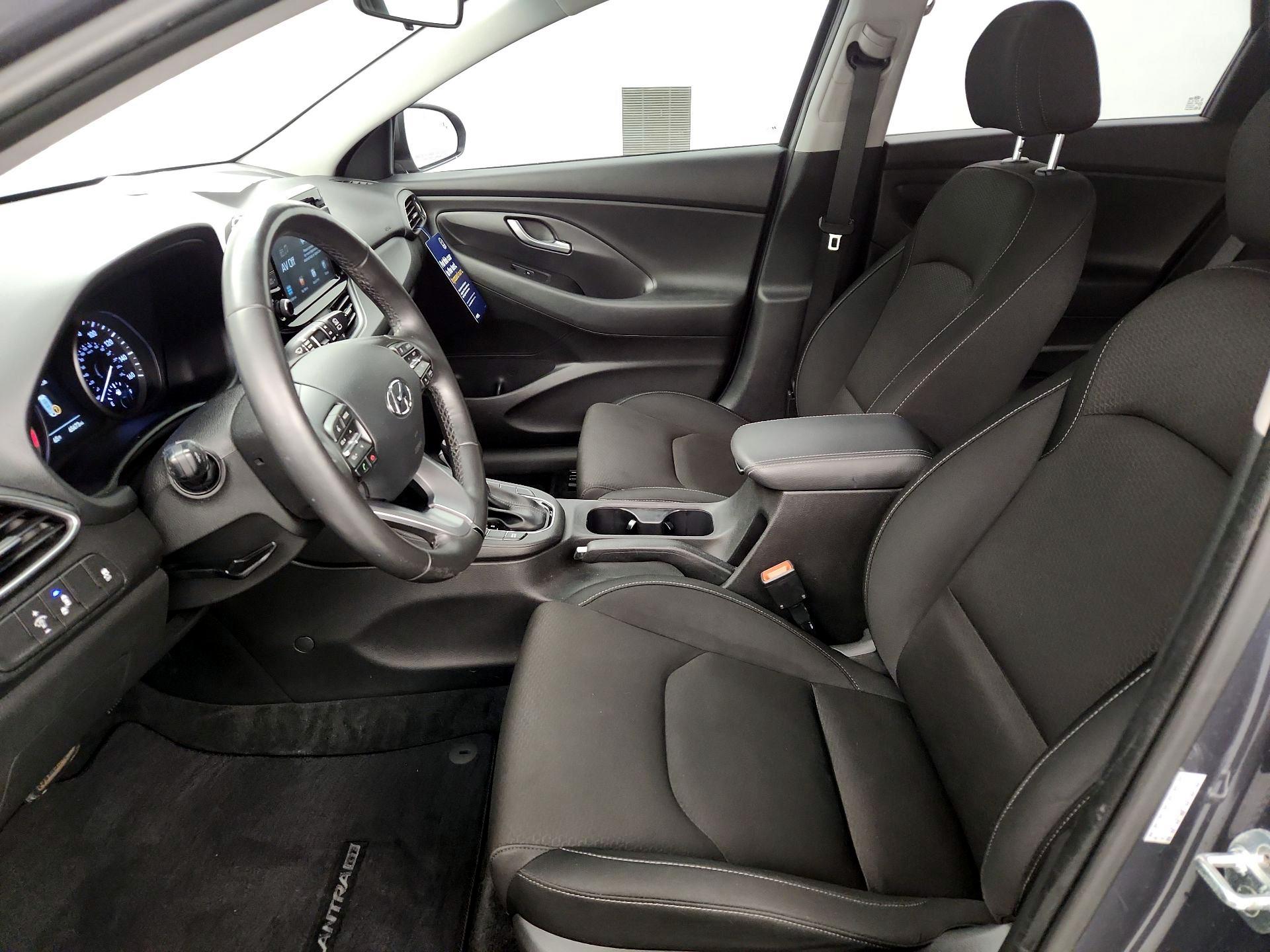 Thumbnail: 2018 Hyundai Elantra - 11