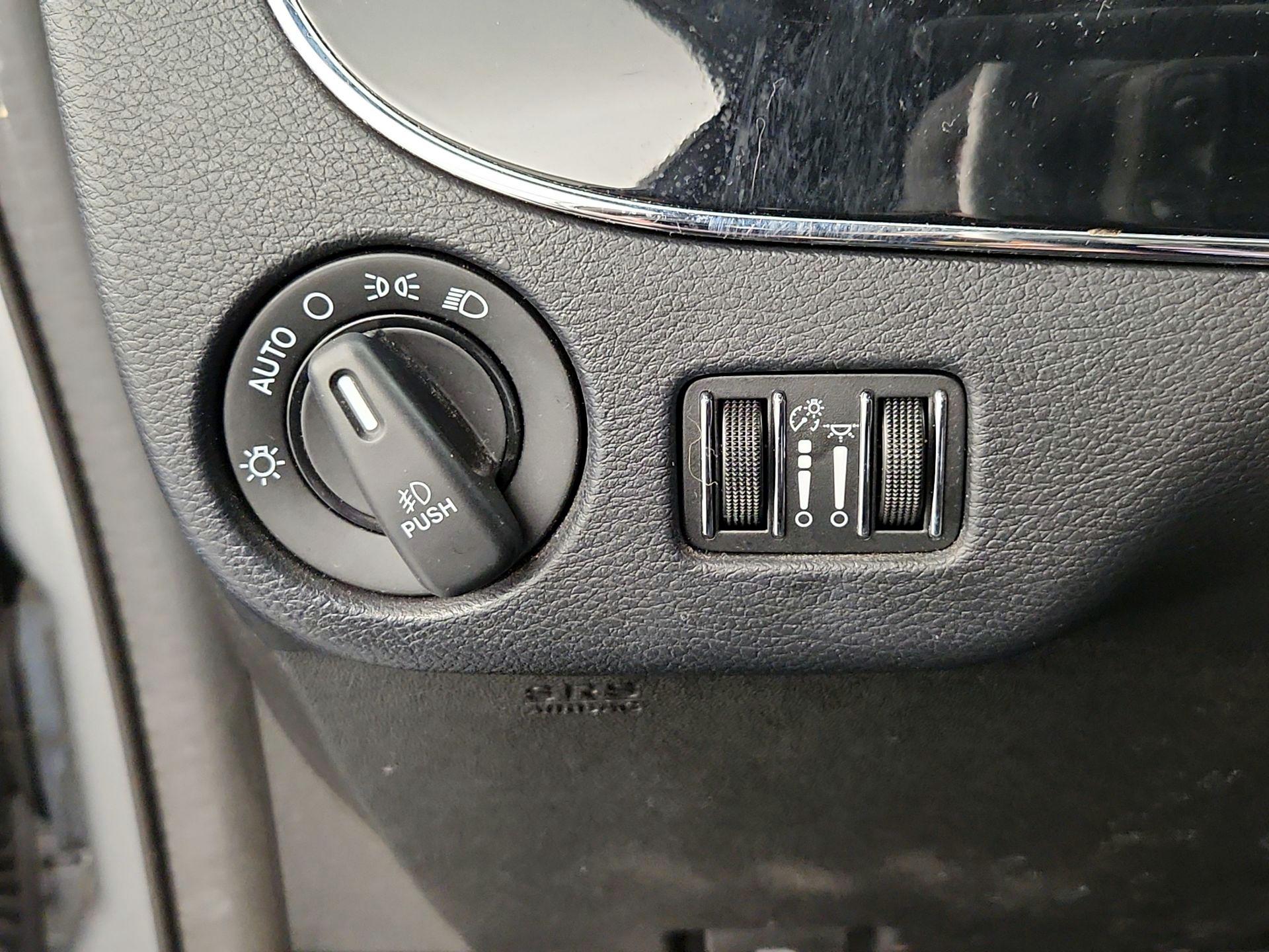 Thumbnail: 2019 Dodge Grand Caravan - 13