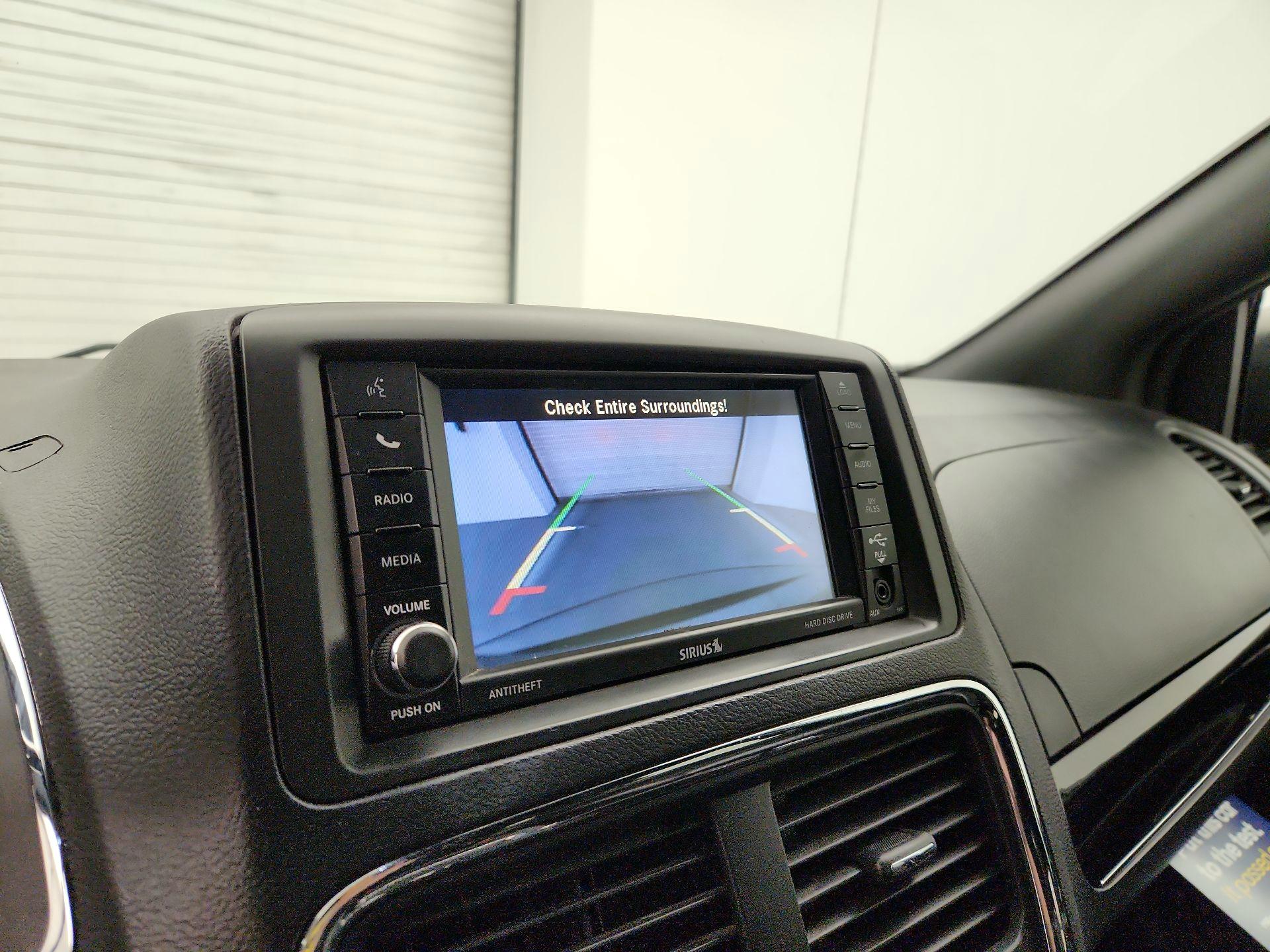 Thumbnail: 2019 Dodge Grand Caravan - 14