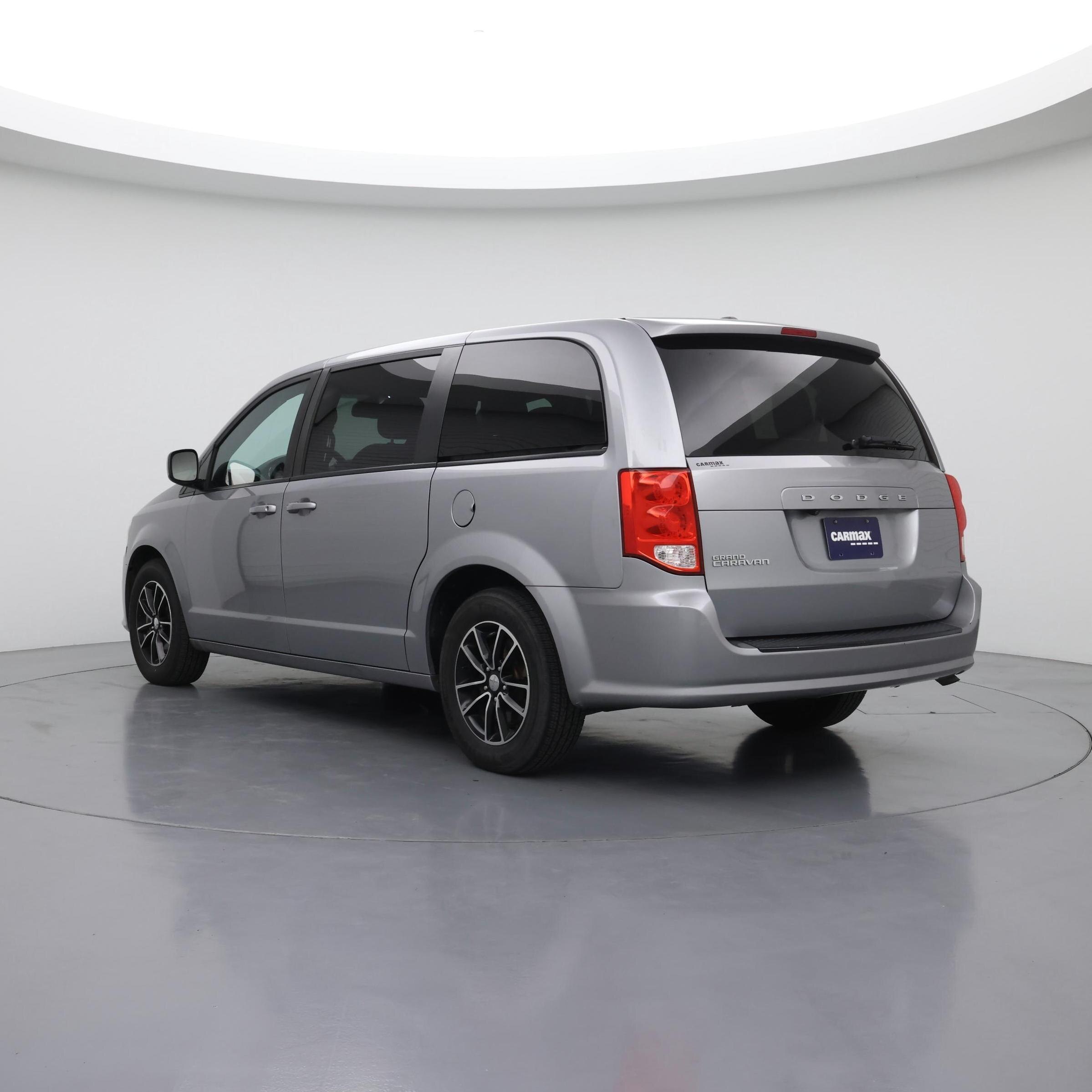 Thumbnail: 2019 Dodge Grand Caravan - 2