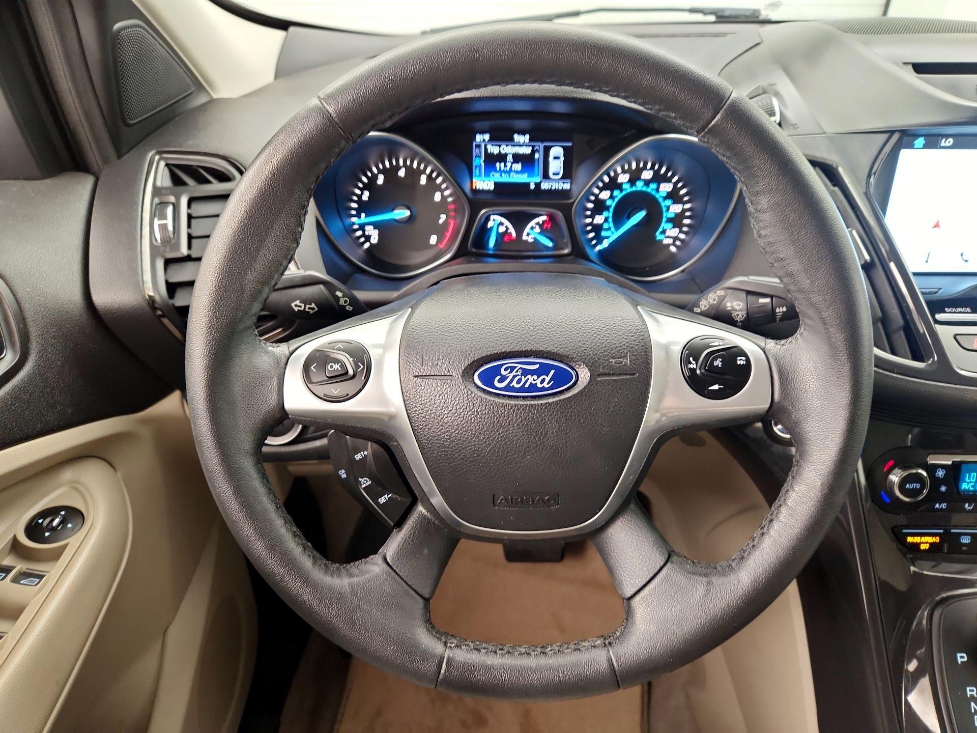 Thumbnail: 2016 Ford Escape - 10
