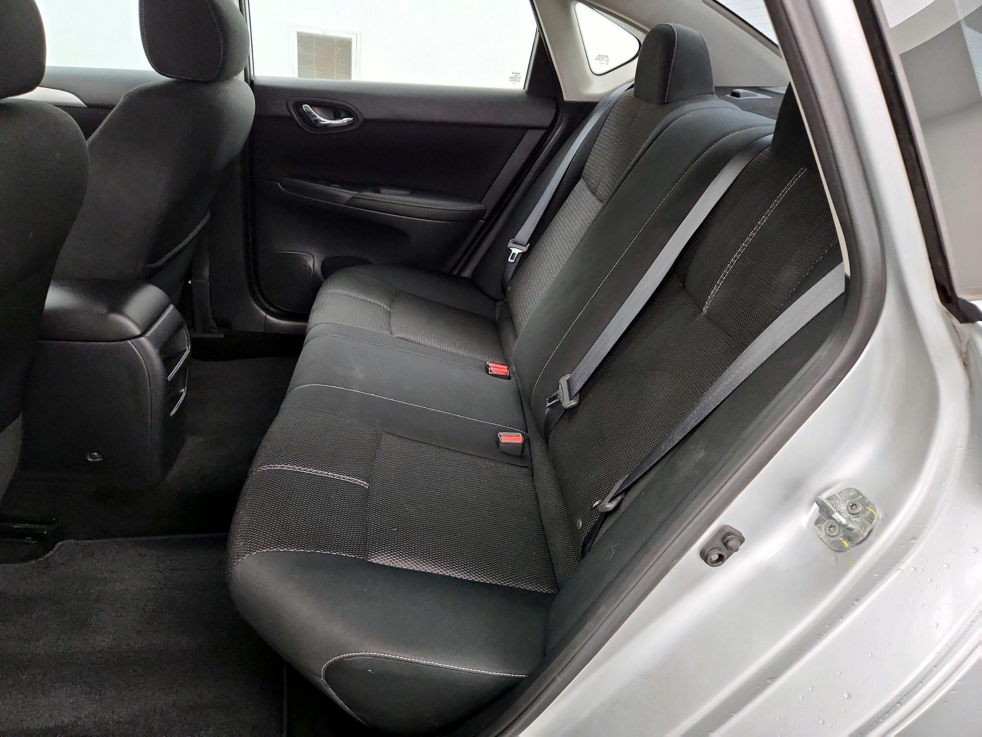 Thumbnail: 2017 Nissan Sentra - 18