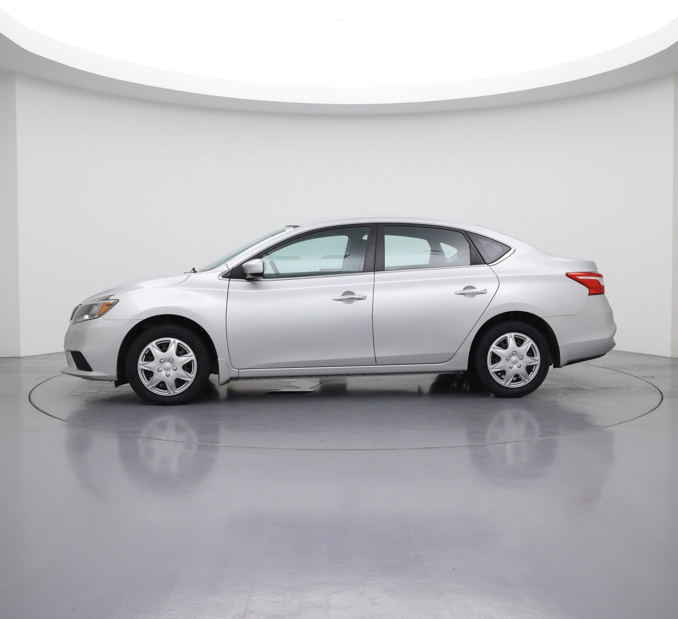 Thumbnail: 2017 Nissan Sentra - 3