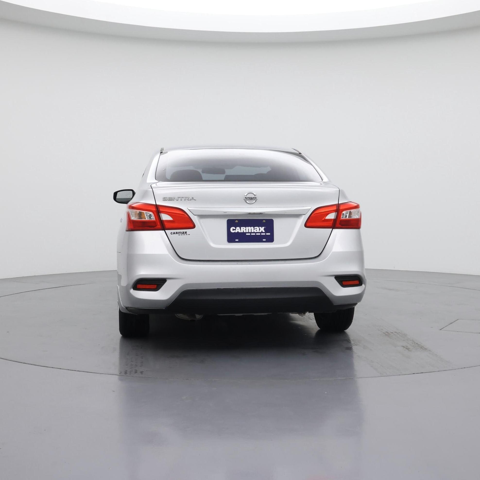 Thumbnail: 2017 Nissan Sentra - 6