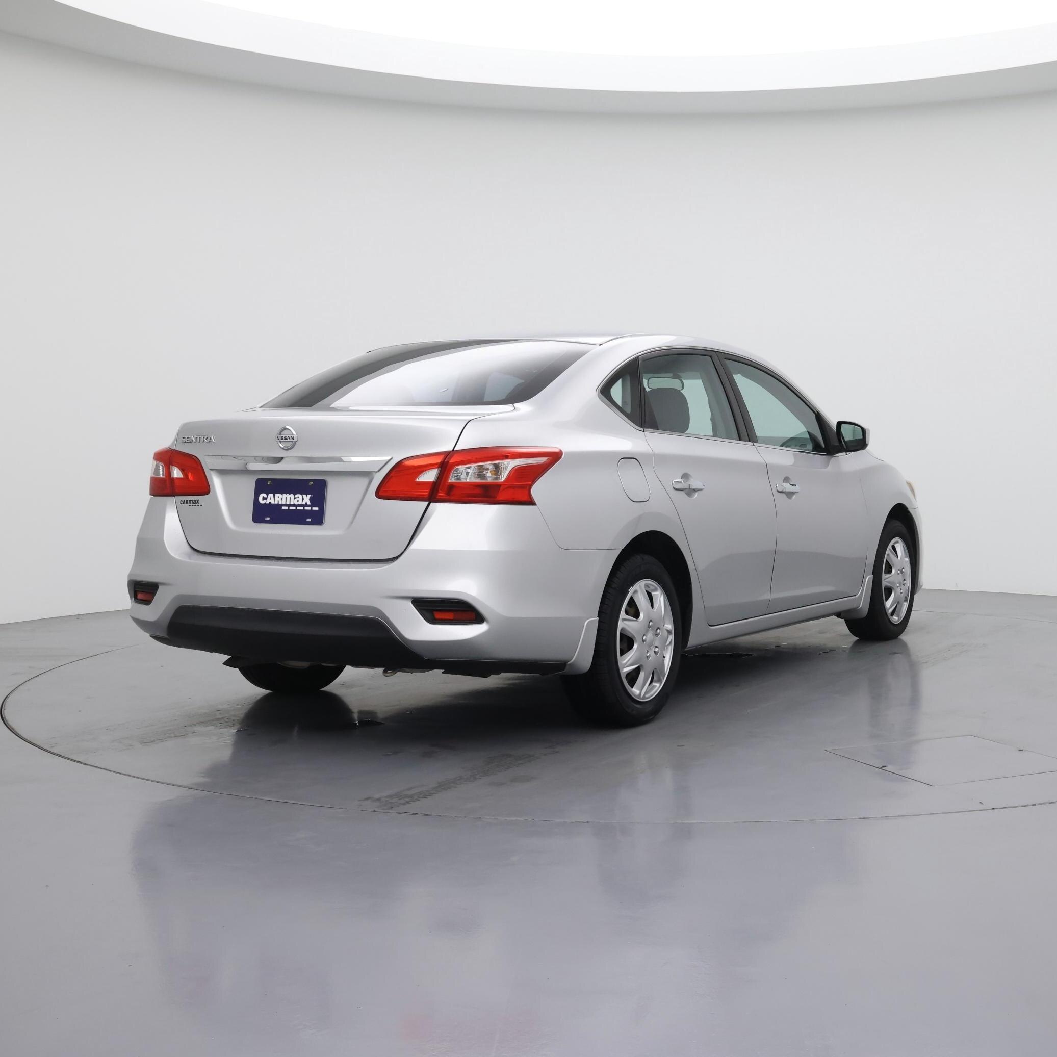 Thumbnail: 2017 Nissan Sentra - 8